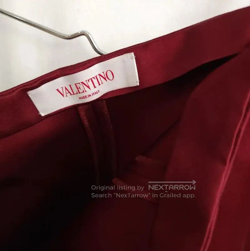 Valentino Valentino Burgundy Silk Summer Shorts for Women . Size 26" / US 2 / IT 38 - 3 Thumbnail