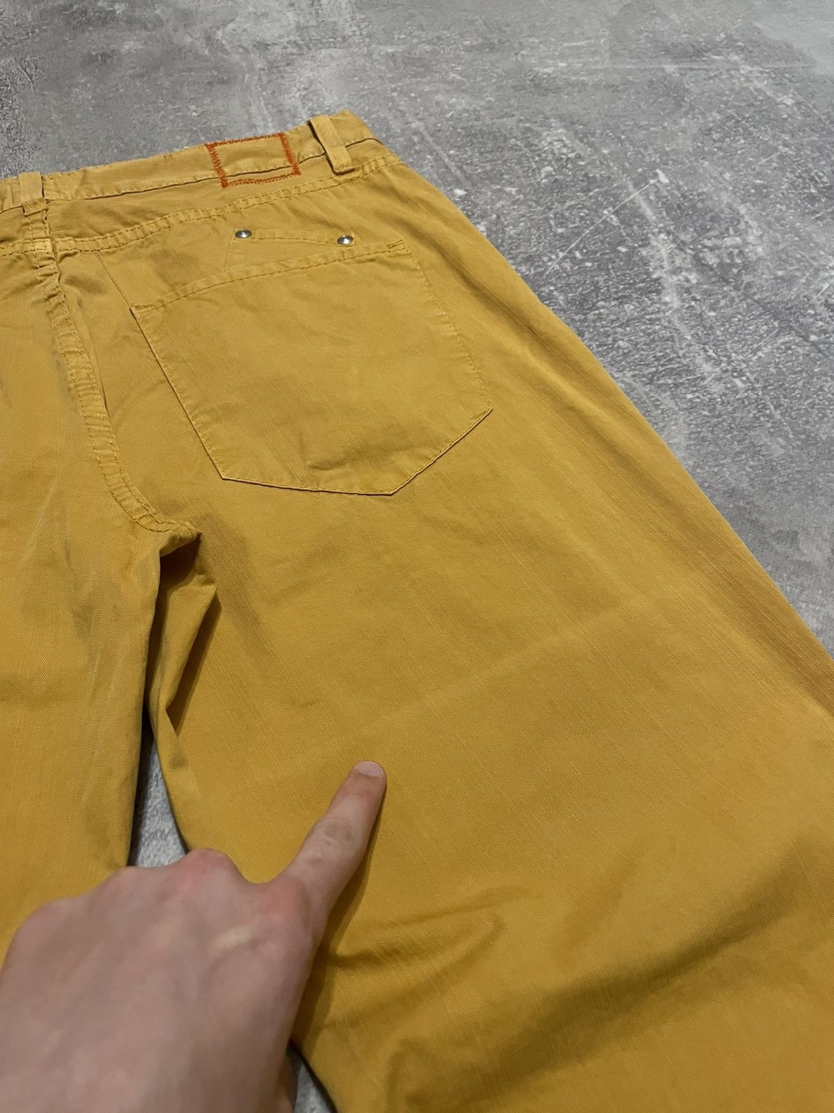Hugo Boss Vintage Hugo Boss Yellow Pants Y2K Size 34/34 Size US 34 / EU 50 - 19 Thumbnail