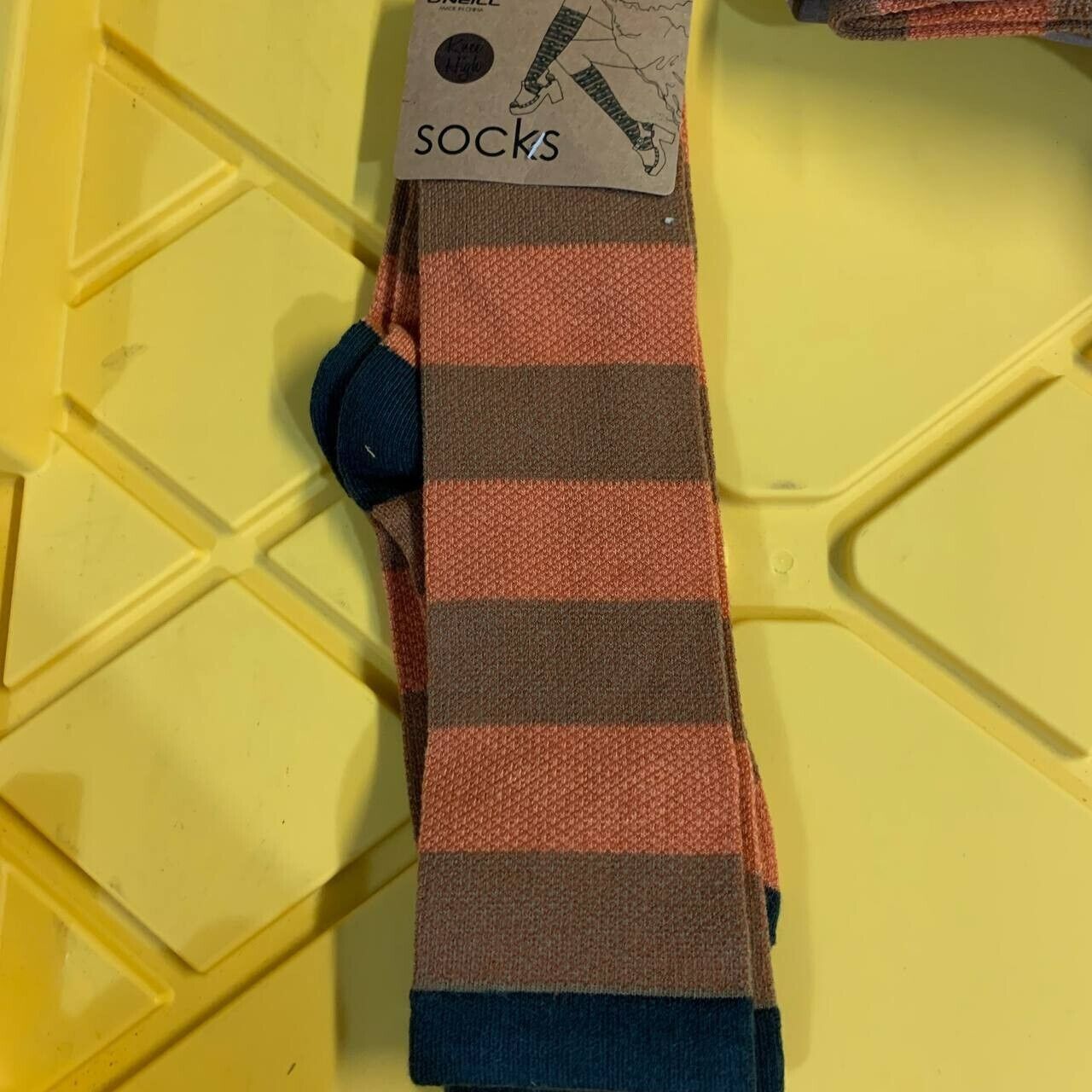 O'Neill O'Neill Socks Knee High 1 Pair Cute Design Stripe Pattern Size ONE SIZE - 2 Thumbnail