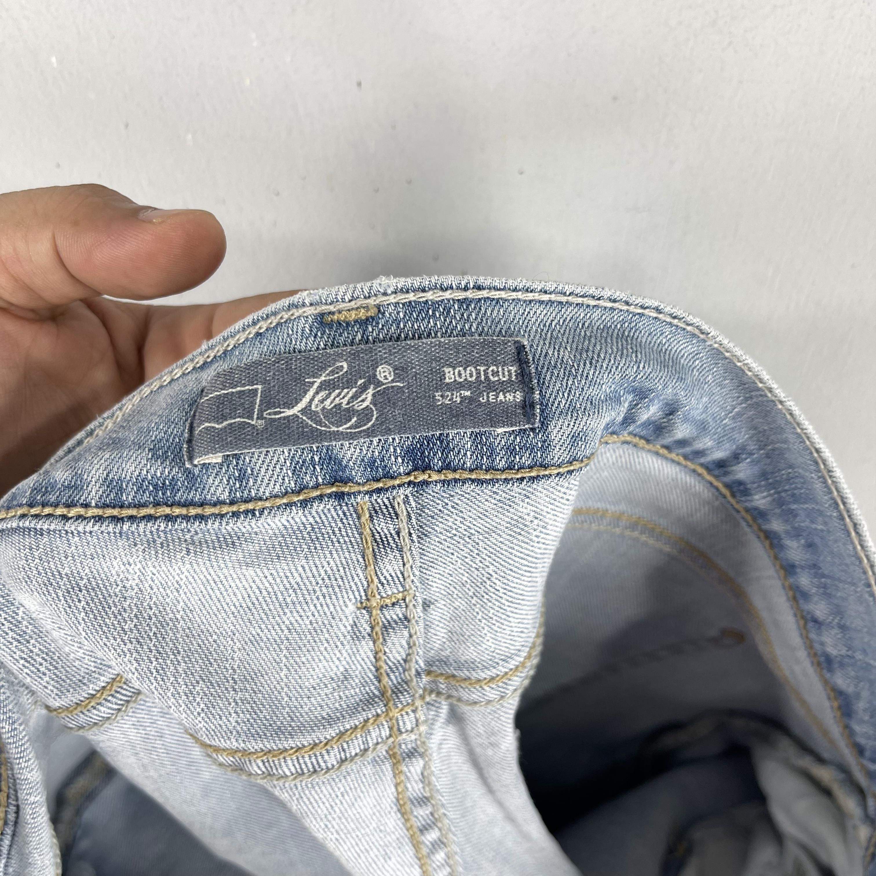 Levi's Size 33 Vintage Levis 524 Distressed Bootcut Sun Faded Jeans Size 33" - 4 Thumbnail