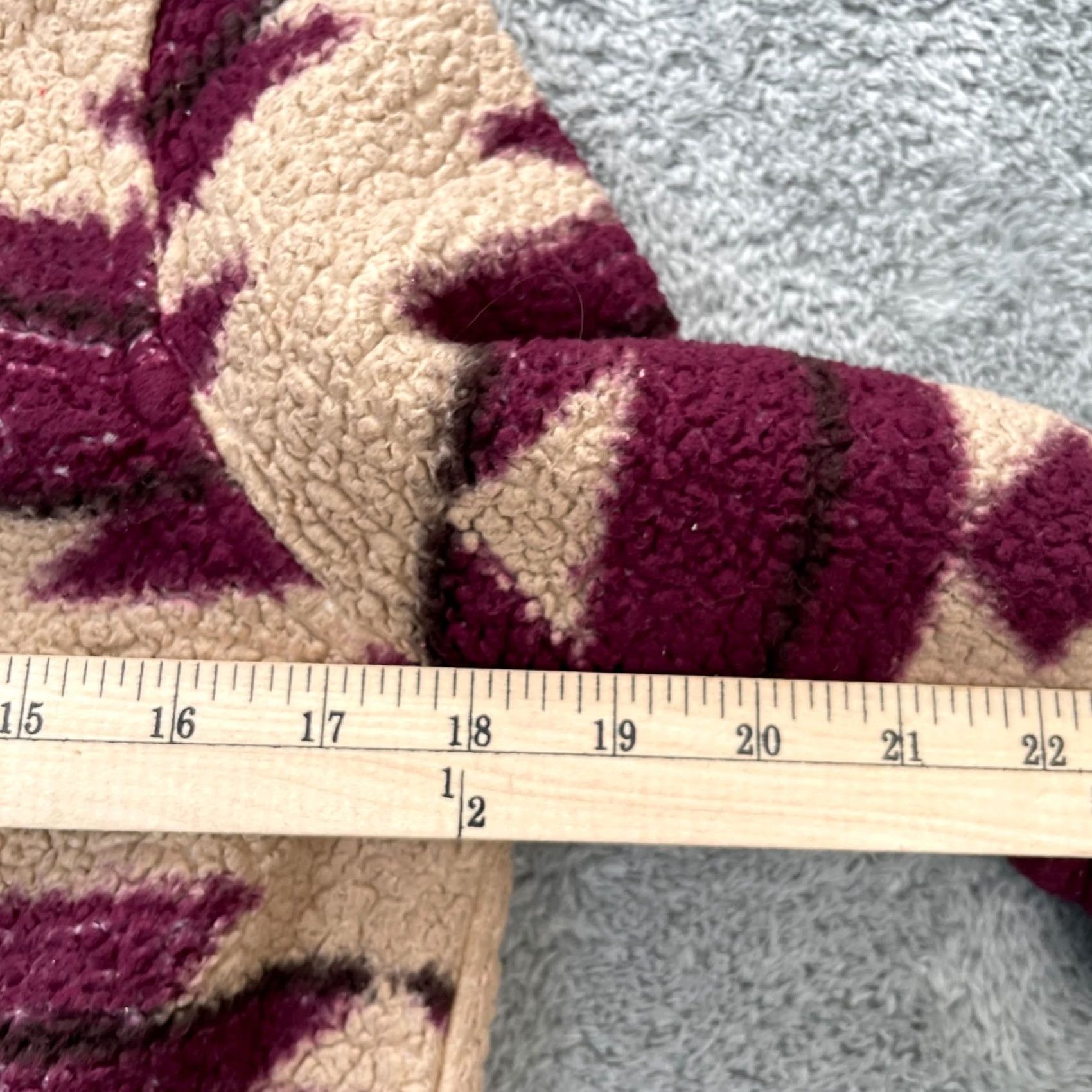 The North Face VINTAGE The North Face Jacket Women Small Red Sherpa Fleece Coat Pullover Hoodie Aztec Print Size S / US 4 / IT 40 - 8 Thumbnail