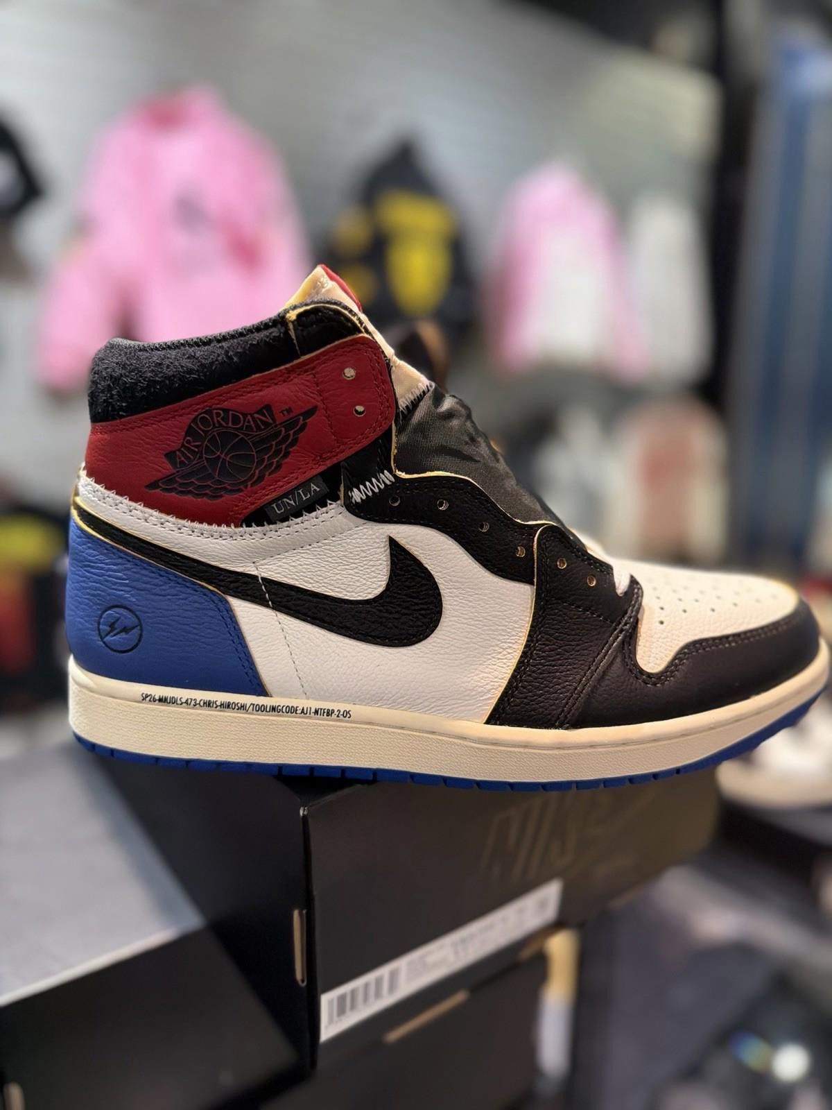 Jordan Brand Air Jordan 1 x Union x Fragment Black and Varsity Red (11.5) Size US 11.5 / EU 44-45 - 12 Thumbnail