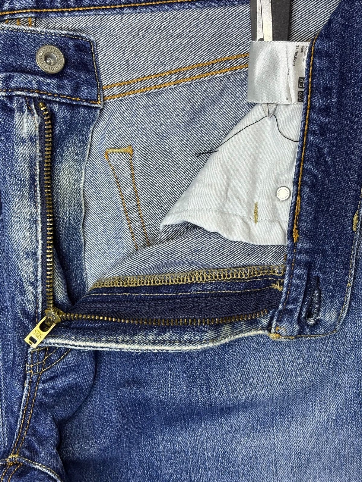 Japanese Brand × Uniqlo Vintage Japanese Uniqlo Selvedge Mud Wash Distressed Jeans Size US 33 - 10 Thumbnail