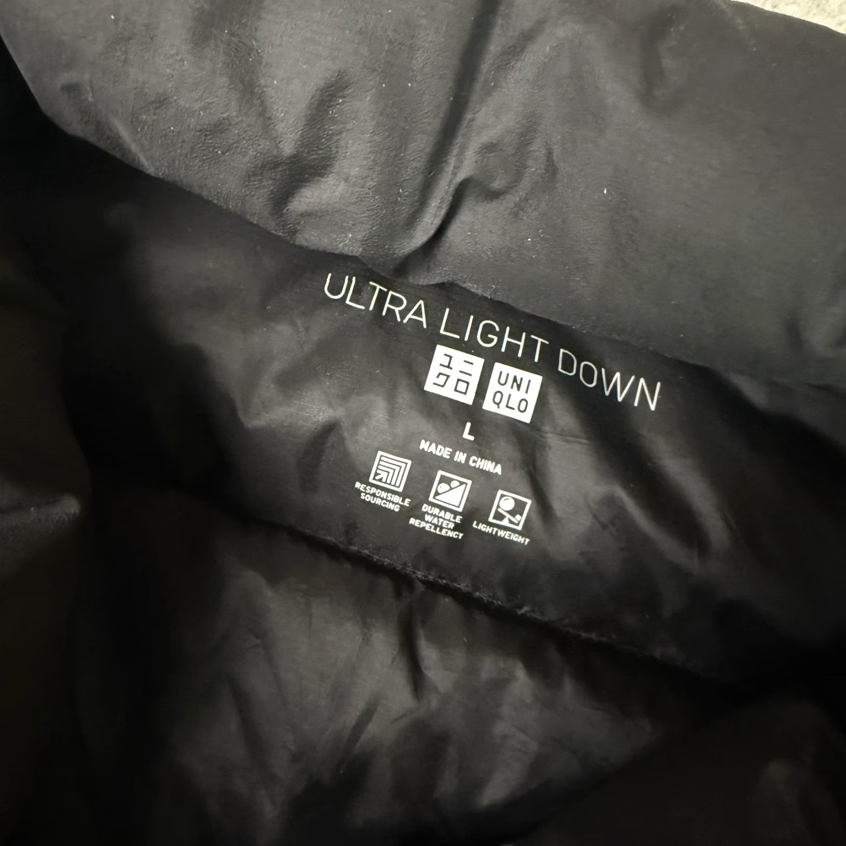 Uniqlo VINTAGE Uniqlo Jacket Mens Down Ultra Light Black Large Coat Casual Essential Nylon Boxy Size US L / EU 52-54 / 3 - 4 Thumbnail