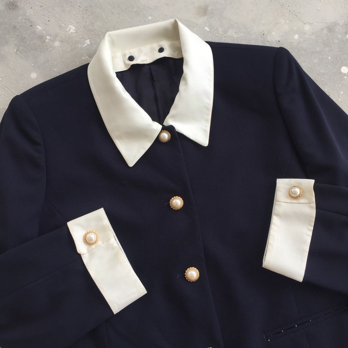 Burberry BURBERRYS Contrast Collar Blazer Size S / US 4 / IT 40 - 8 Thumbnail