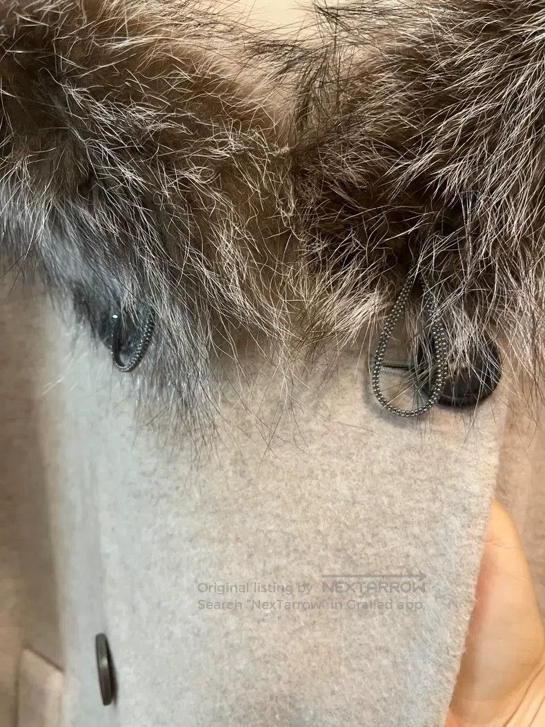 Brunello Cucinelli Brunello Cucinelli Fur Collar Fur Pelt Beaded Cashmere Bla Size XS / US 0-2 / IT 36-38 - 4 Thumbnail