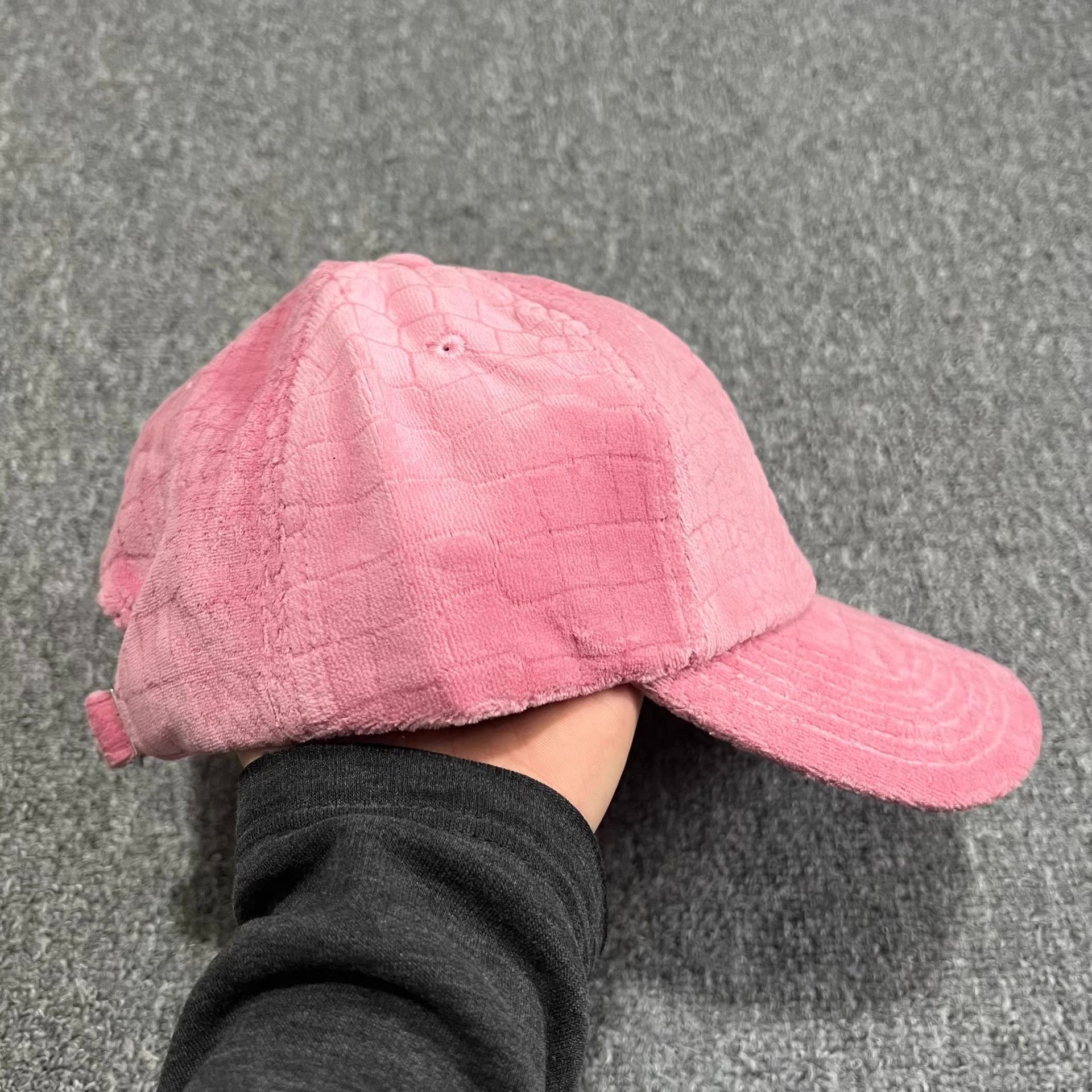 Fucking Awesome FuckingAwesomeVelvet FauxCrocodileCurvedBrimBaseball Cap Q7 Size ONE SIZE - 6 Thumbnail