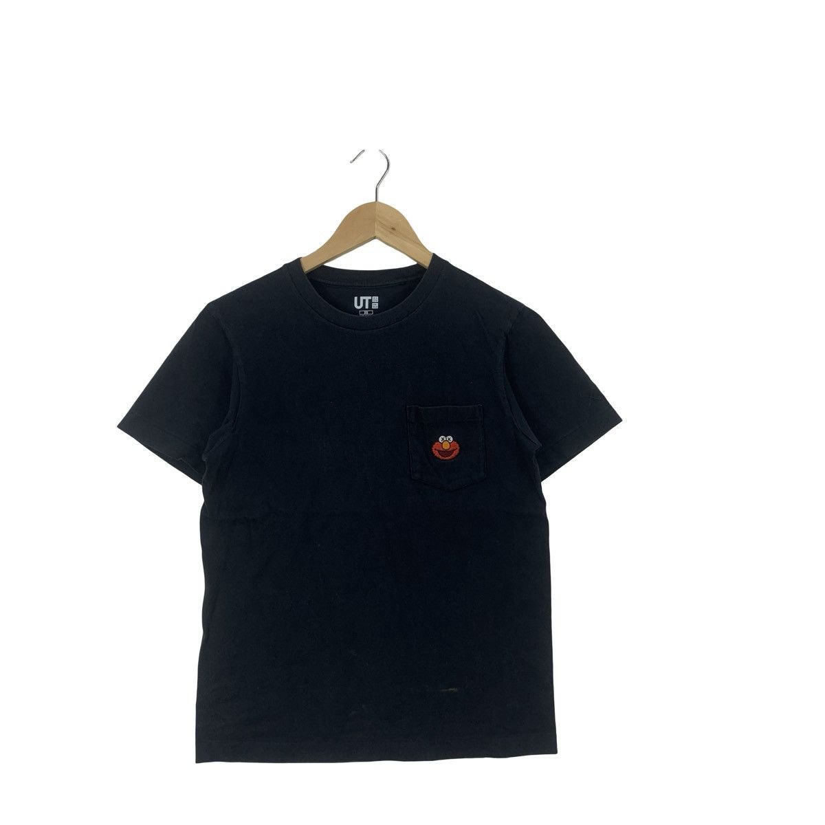 Kaws KAWS x UNIQLO Sesame Street Companion Collection Tee Shirt Size US XS / EU 42 / 0 - 3 Thumbnail