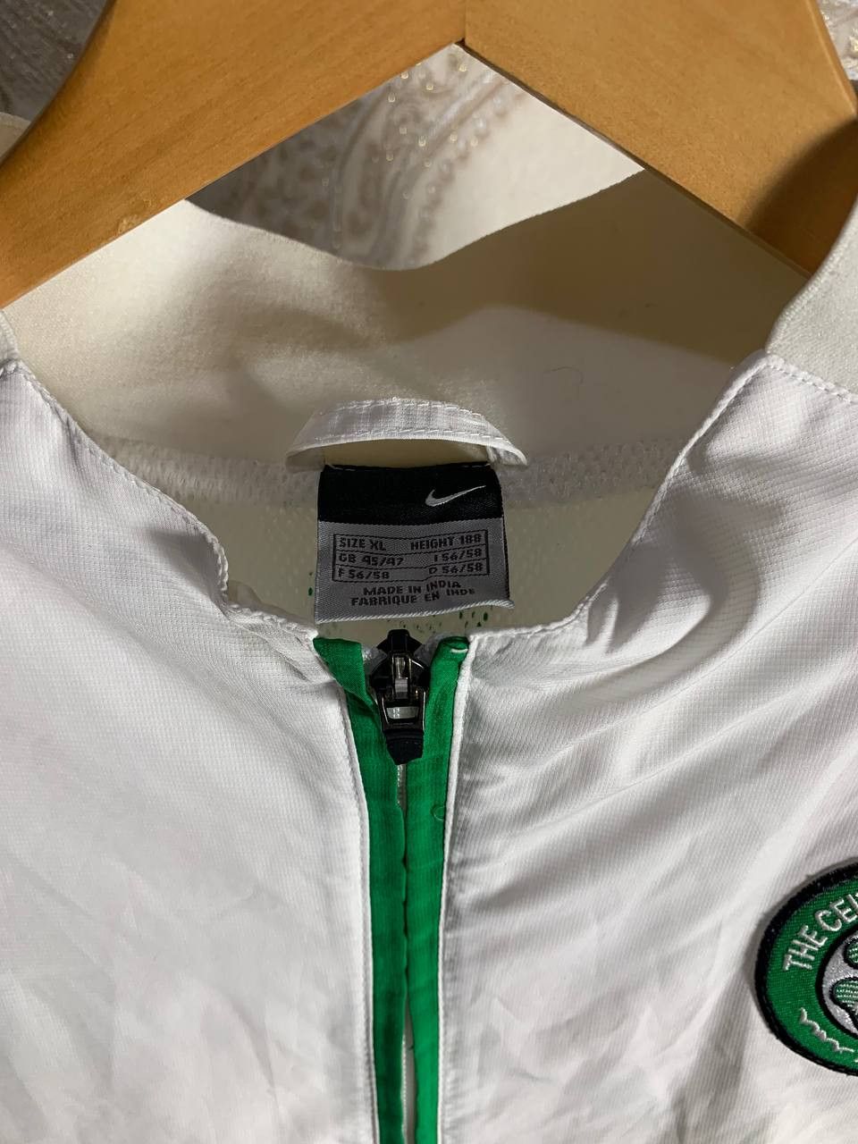 Nike Vintage Nike FC Celtic Scotland Soccer Retro Jacket 90s Y2K Size US XL / EU 56 / 4 - 4 Thumbnail