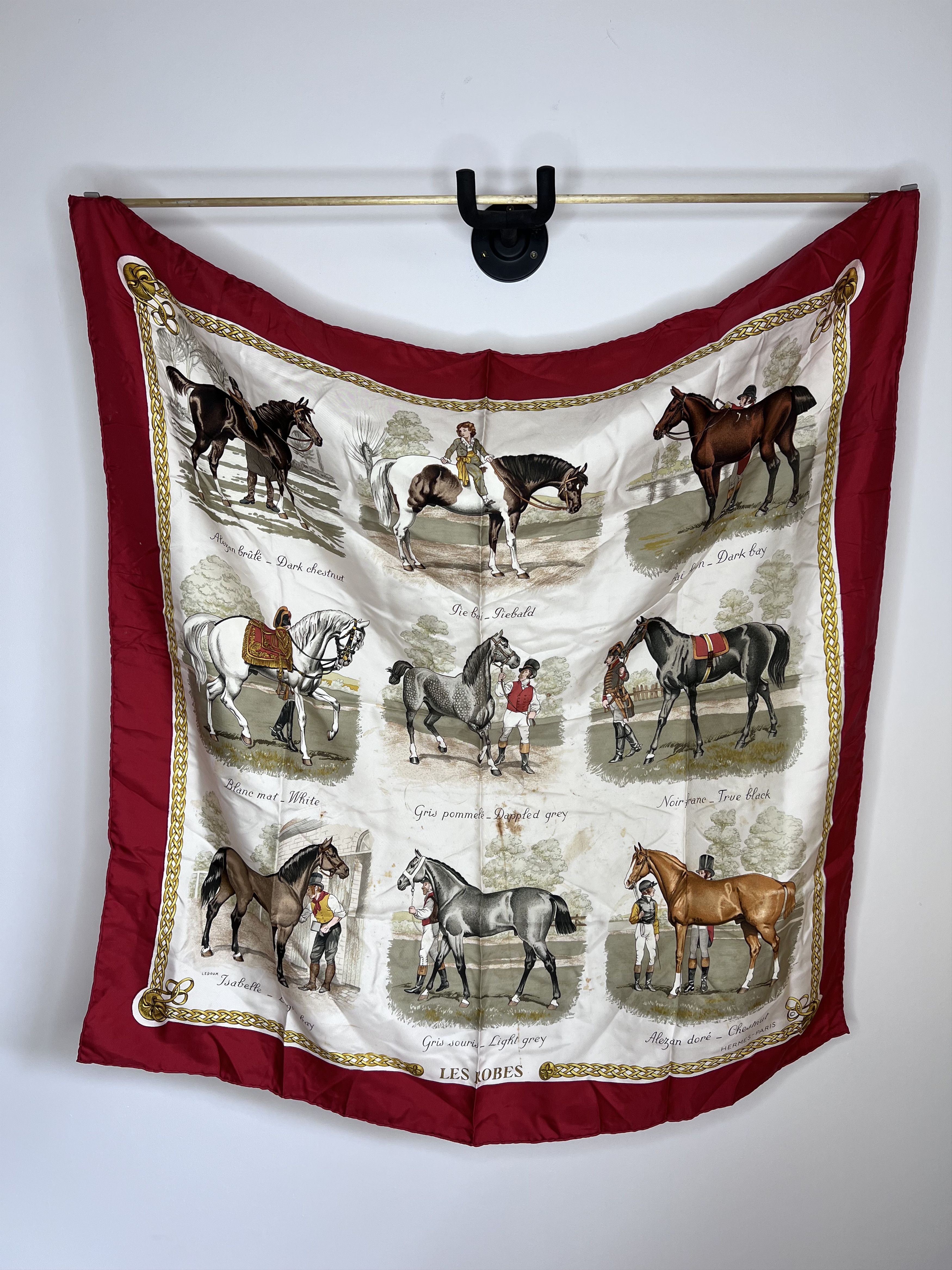 Hermes HERMES SILK SCARF LES ROBES CARRE PHILIPPE LEDOUX HAND ROLL Size ONE SIZE - 1 Thumbnail