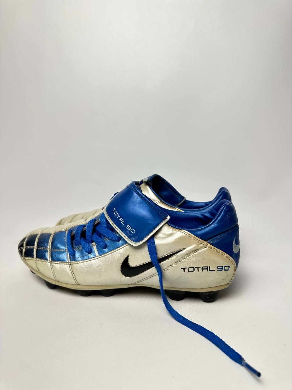 Nike Vintage Nike 2003s Total 90 II FG Football Boots Rare Silver Size US 6.5 / EU 39-40 - 7 Thumbnail