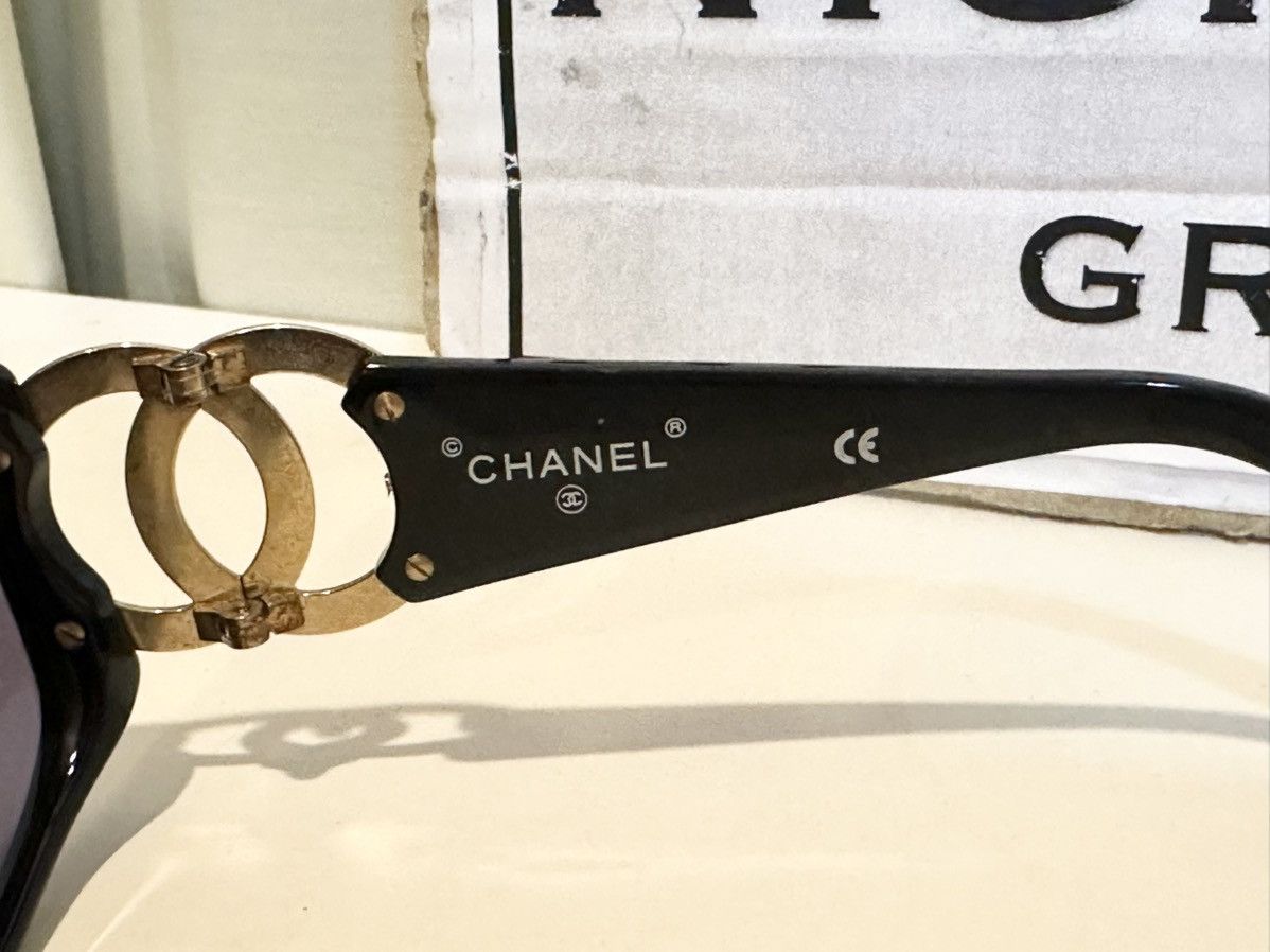 Chanel Vintage Chanel 02461 CC Logo Sunglasses Size ONE SIZE - 7 Thumbnail