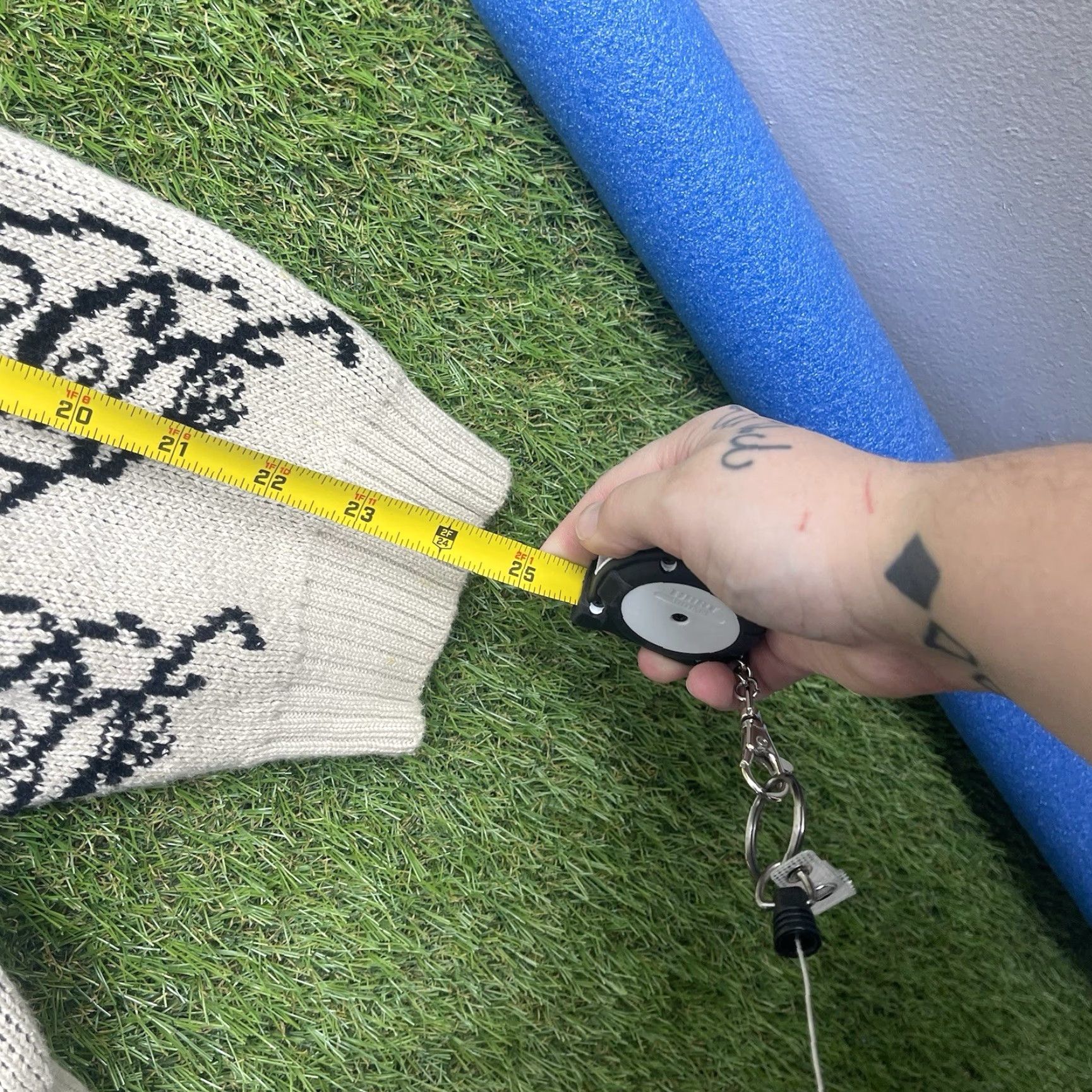 Pelle Pelle VINTAGE Pelle Pelle Knit Sweater Beanie Set Mens 2XL Logo Hip Hop 90s Beige Pullover Crew Neck Winter Casual Mens Size US XXL / EU 58 / 5 - 4 Thumbnail