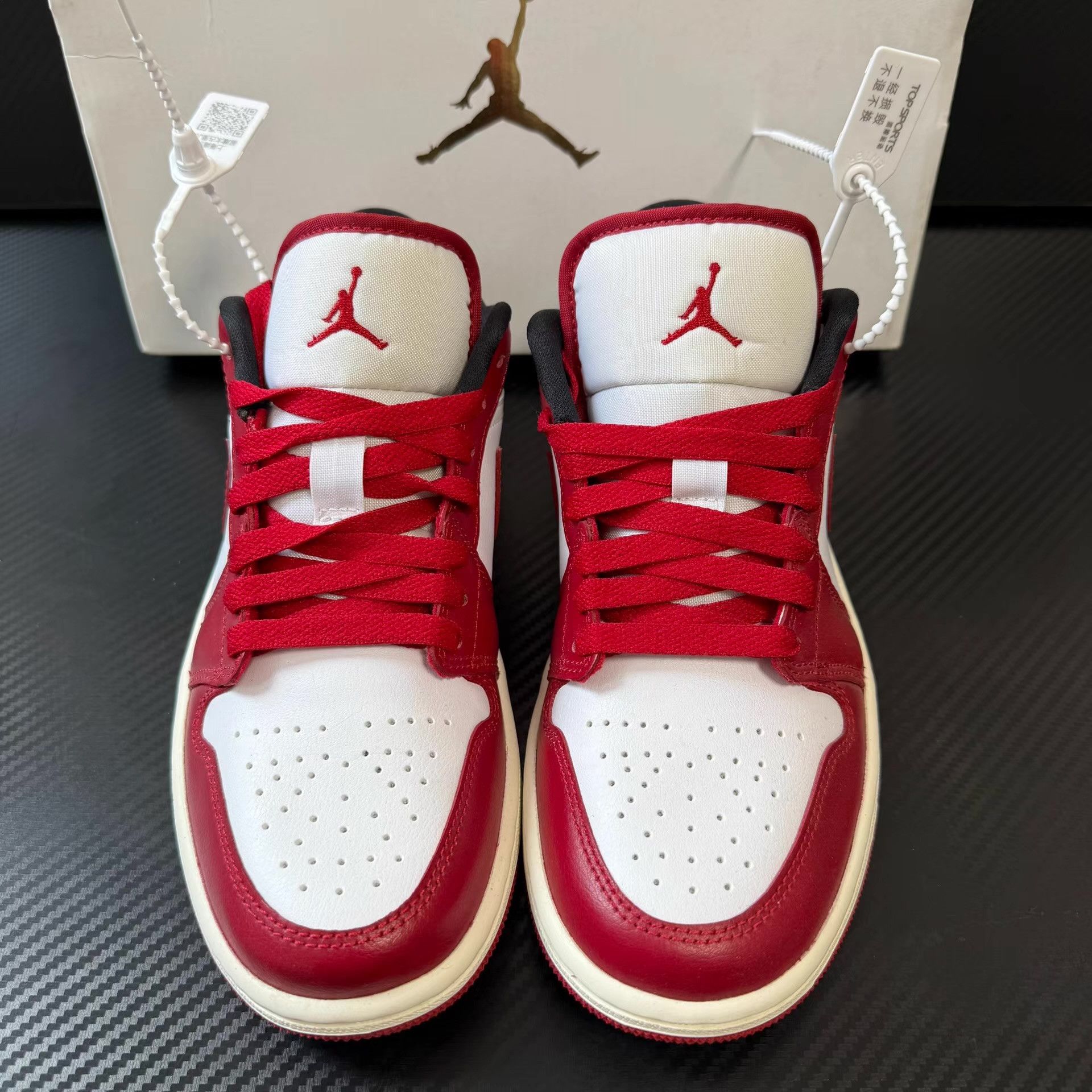 Nike Air Jordan 1 Low White, Red & Black colorway Q10 Size US 7.5 / IT 37.5 - 1 Thumbnail