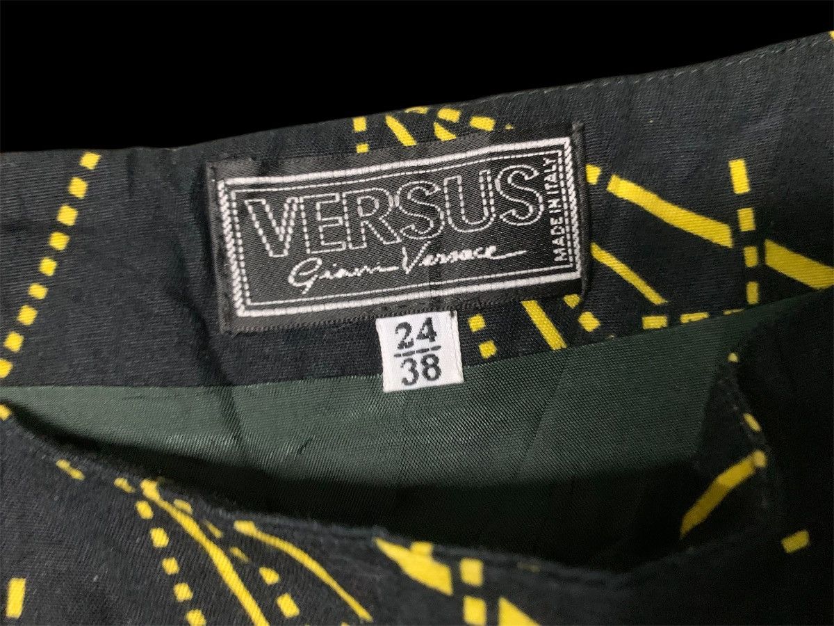 Versus Versace Vintage 1973 Versus Gianni Versace mini skirt Size 24" / US 00 / IT 34 - 1 Thumbnail