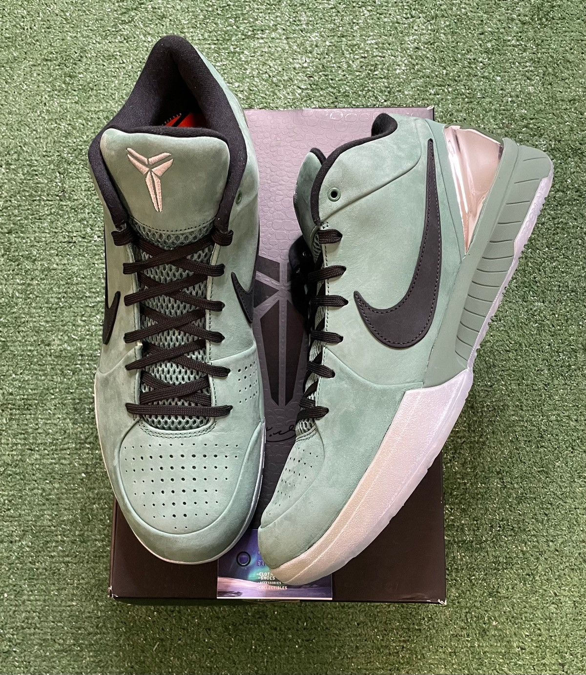 Nike Nike Kobe 4 IV girl dad Size US 15 / EU 48 - 1 Thumbnail