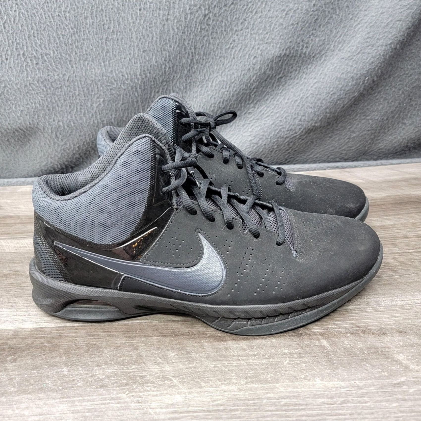 Nike Nike Basketball Shoes Mens Size 13 Black Mid Top Cushioned Sneakers 749168-003 Size US L / EU 52-54 / 3 - 3 Thumbnail
