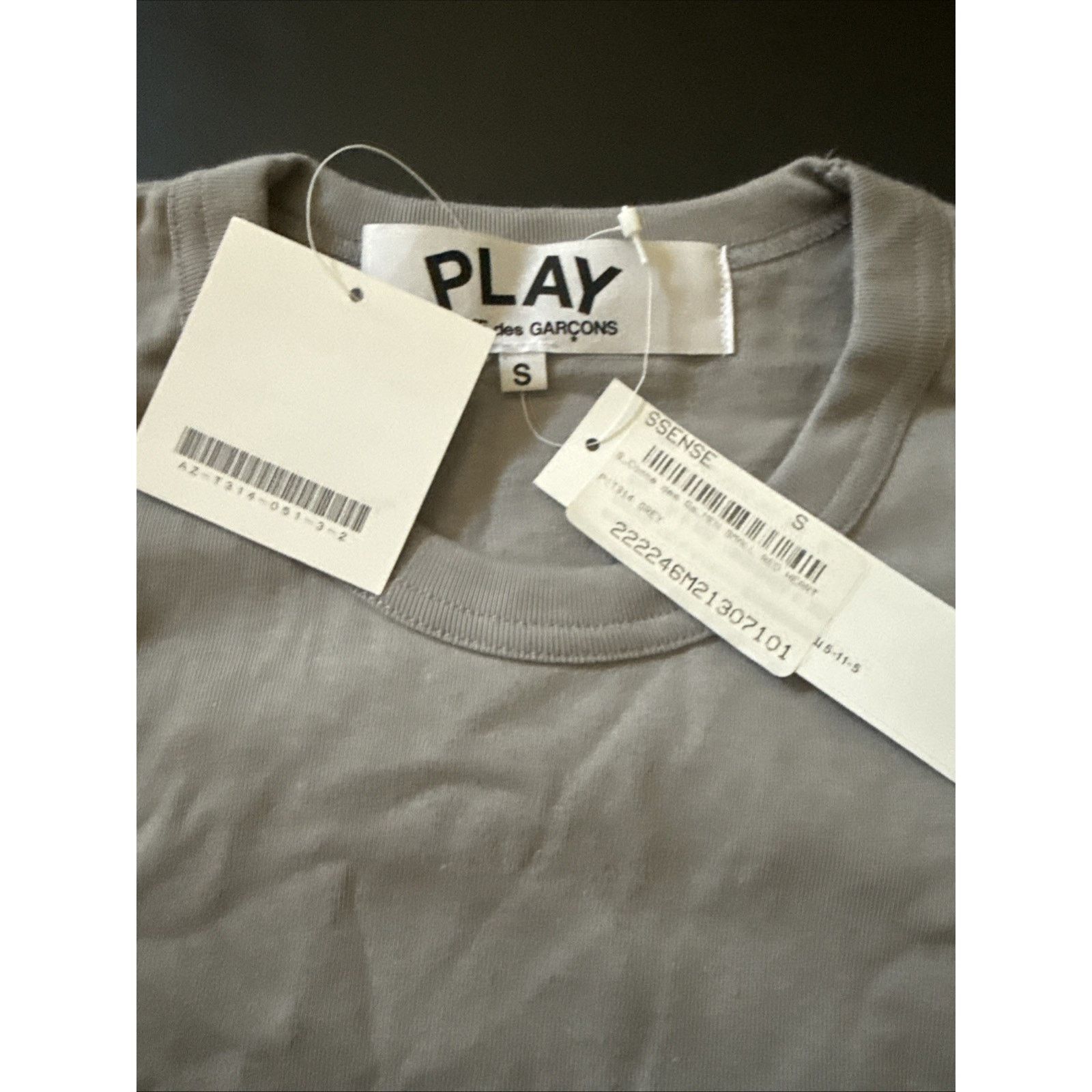 Comme des Garcons CDG Grey Basic Heart Logo Small PLAY Comme Des Garcons Size US S / EU 44-46 / 1 - 4 Thumbnail