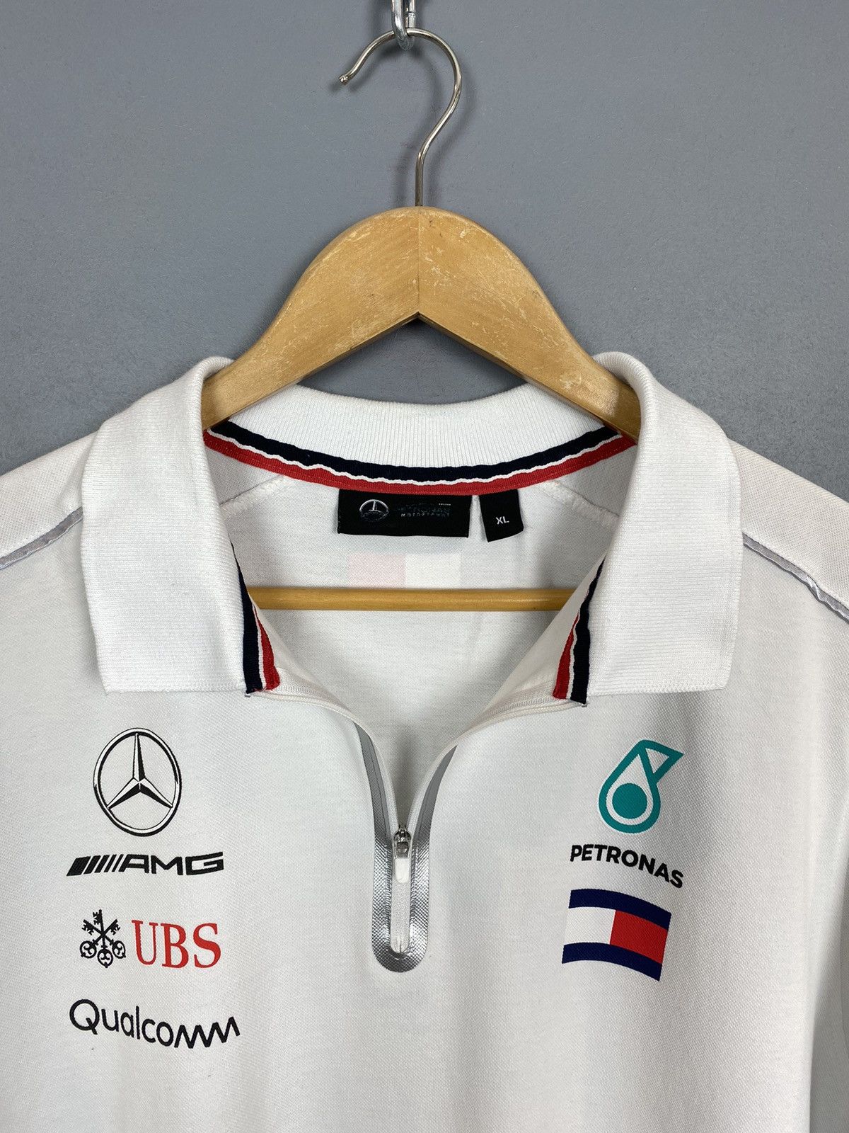 Mercedes-Benz Mercedes AMG Petronas F1 Team Polo Shirt Size XL White Top Size US XL / EU 56 / 4 - 5 Thumbnail