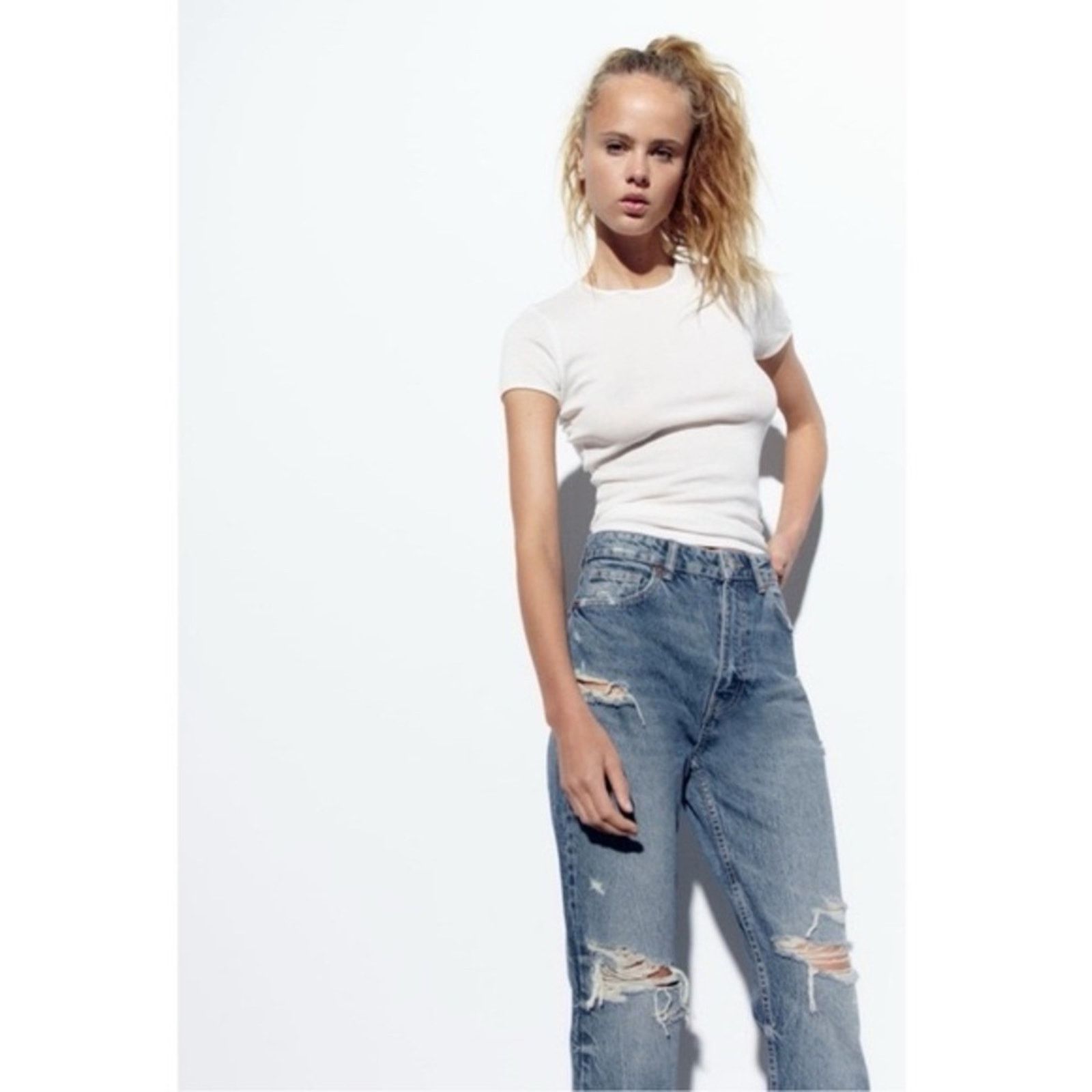 Zara Zara High Waisted Mom Fit Distressed Denim Jeans Womens 6 Size 28" / US 6 / IT 42 - 5 Thumbnail