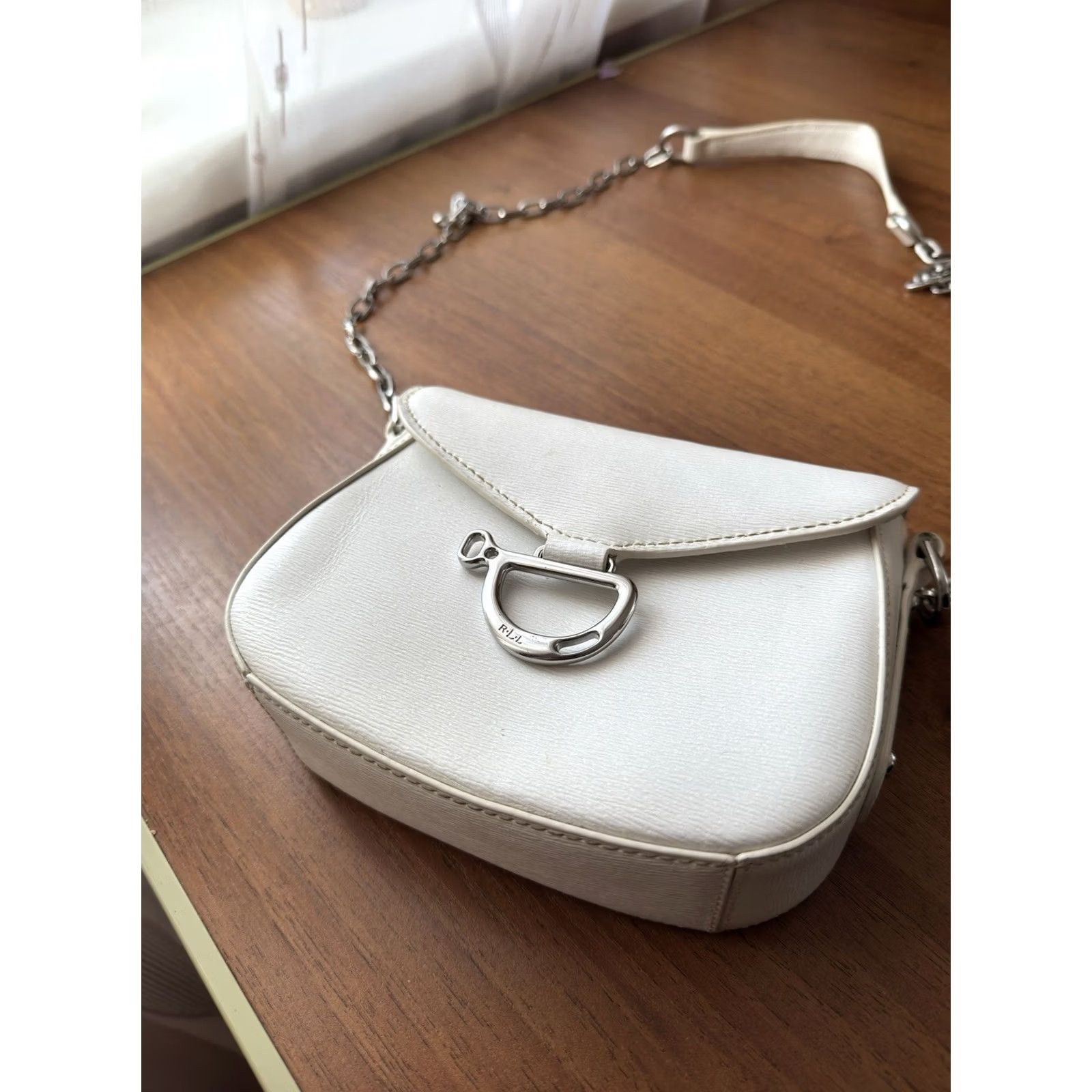 Ralph Lauren VINTAGE Ralph Lauren Leather White Messenger Bag Women Small XS Bag Small White Leather Messenger Bag 90s City Classic Designer Casual Womens Size ONE SIZE - 3 Thumbnail