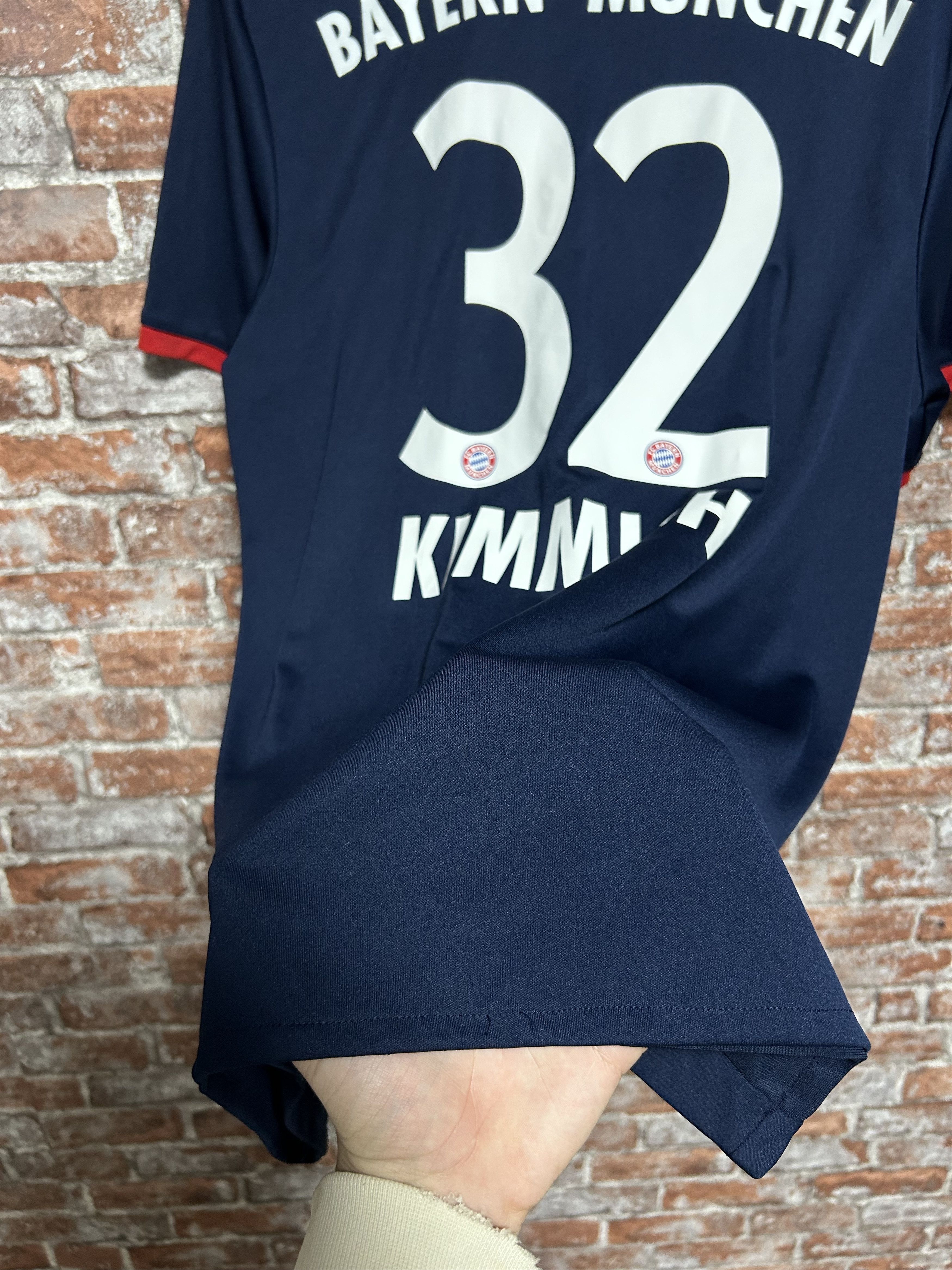 Adidas Bayern 2017 2018 Away Football Jersey #32 Kimmich AZ7937 Size US M / EU 48-50 / 2 - 11 Thumbnail