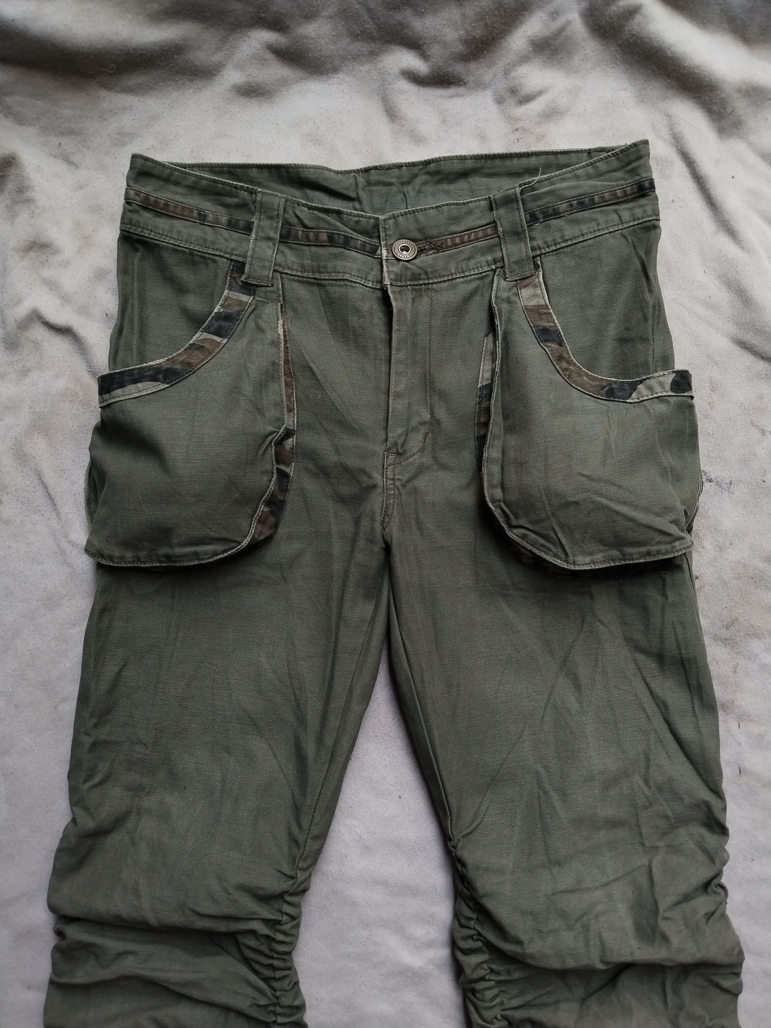 Le Grande Bleu (L.G.B.) Twenty works wringkled knee flared pant Size US 30 / EU 46 - 3 Thumbnail