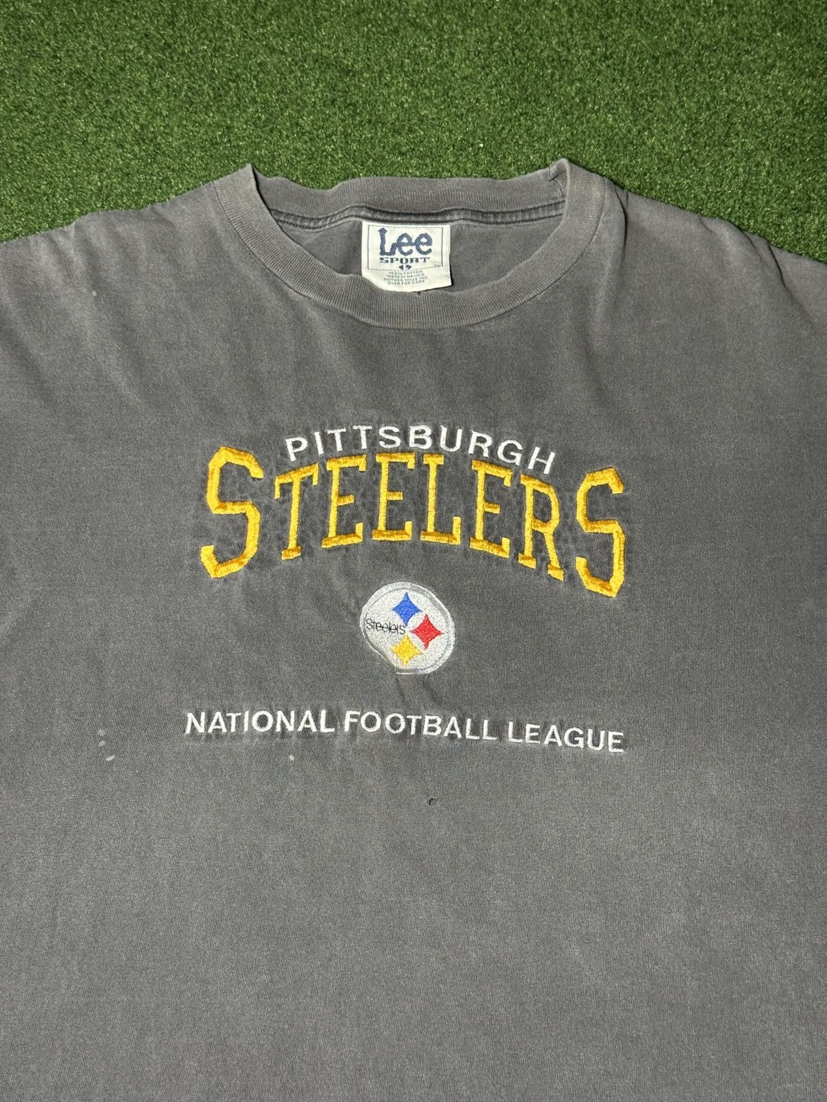 NFL × Starter × Vintage Vintage 90s Pittsburgh Steelers FADED Retro Grunge T Shirt Size US L / EU 52-54 / 3 - 2 Thumbnail