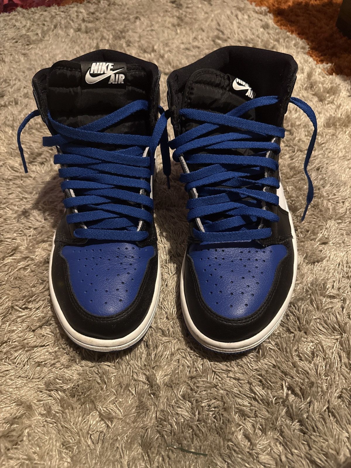 Jordan Brand Air Jordan 1 Retro High OG ‘Royal Toe’ Size US 9 / EU 42 - 3 Thumbnail