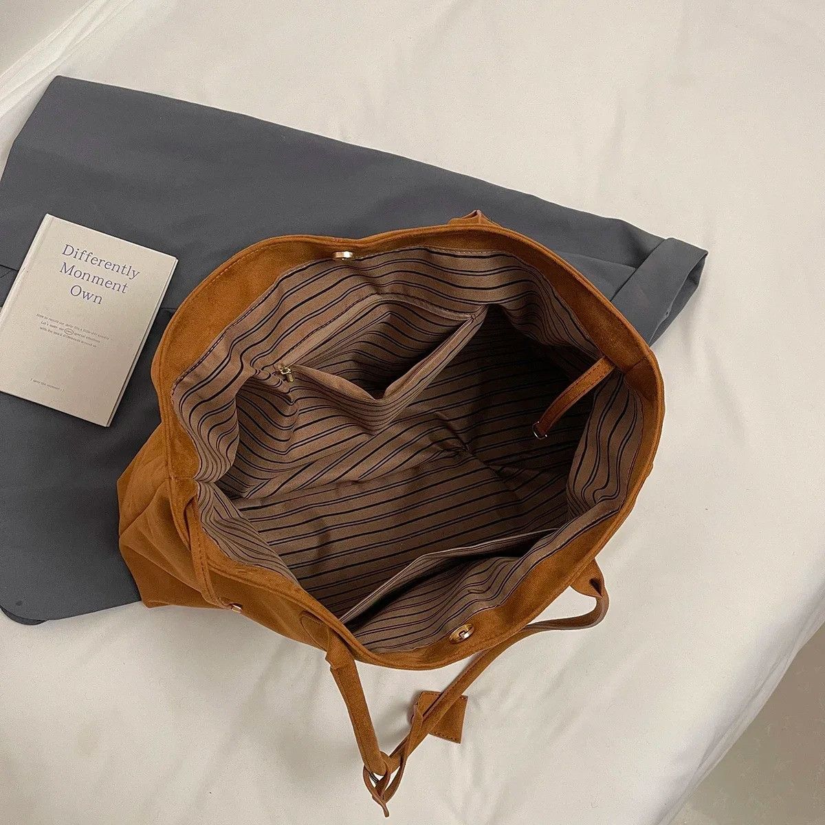 Leather × Vintage 2025 Retro Frosted Leather Bag Size ONE SIZE - 2 Thumbnail