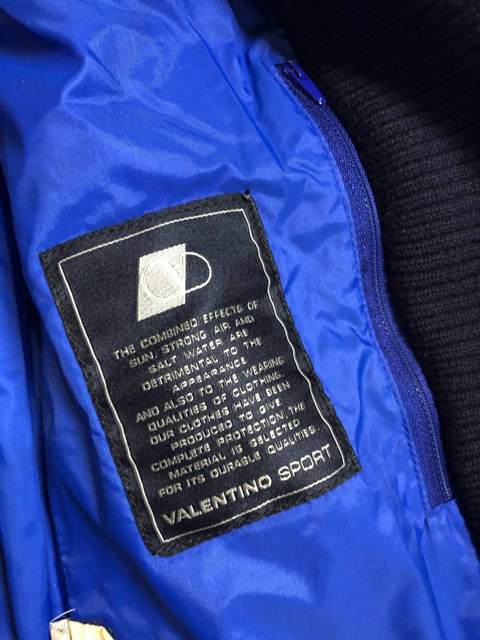 Valentino Valentino Sport Jacket Woman Vintage Italian designer Size XS / US 0-2 / IT 36-38 - 6 Thumbnail