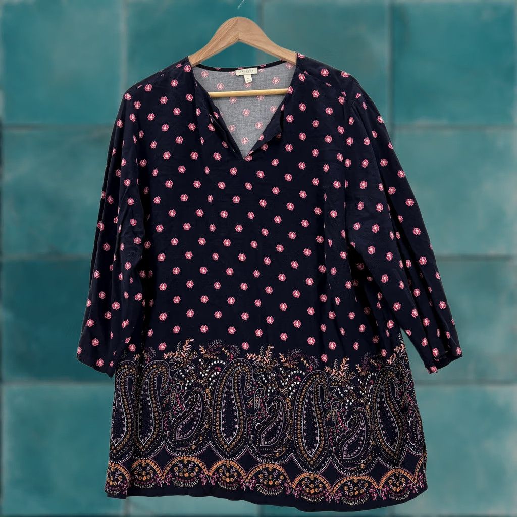 Talbots Talbots Blouse Womens 2X Plus Blue Floral Paisley V-Neck 3/4 Sleeve Tunic Boho Shirt Ladies Redundant? Size XXL / US 16-18 / IT 52-54 - 1 Thumbnail