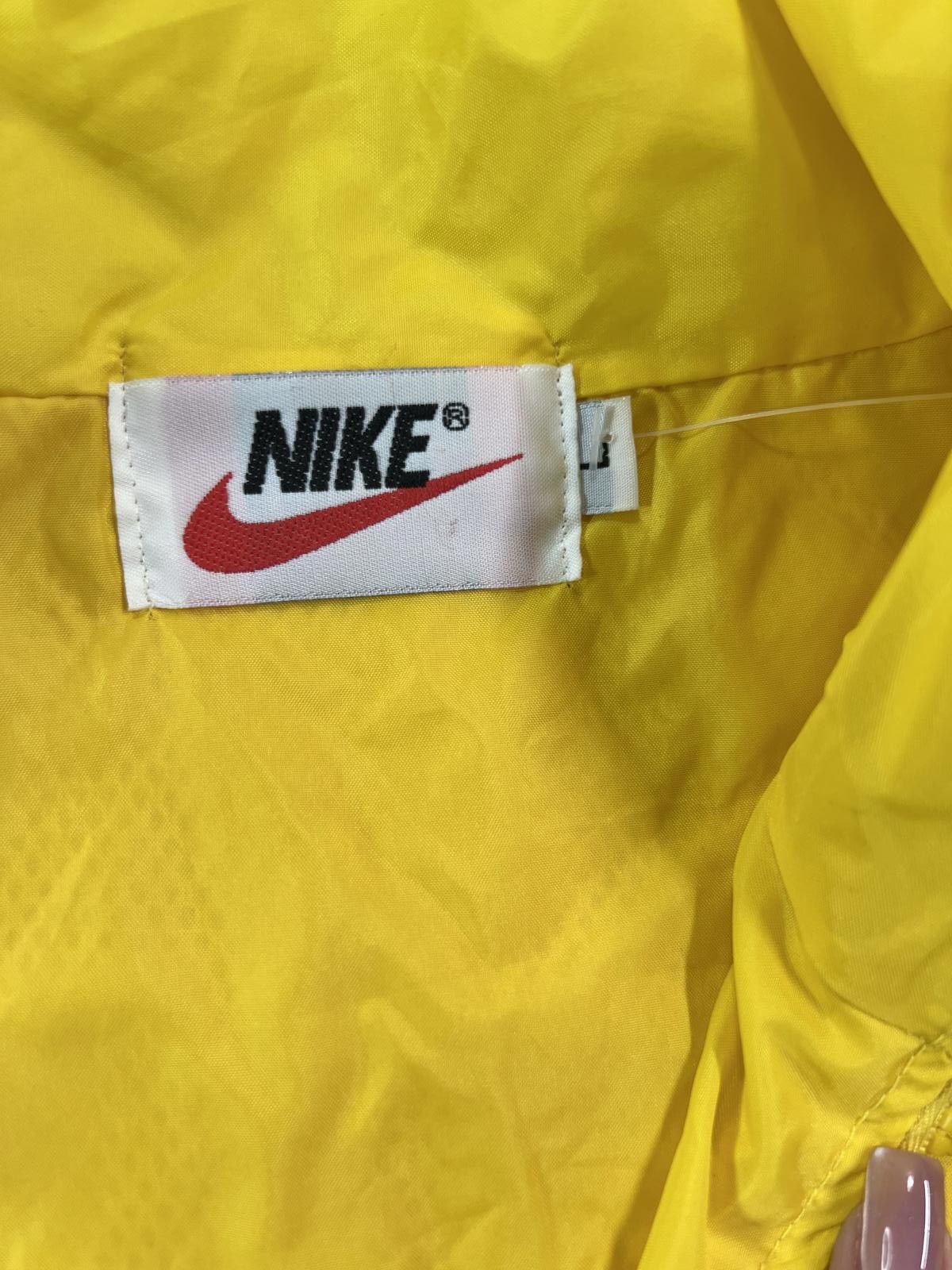 Nike Nike Yellow Windbreaker Jacket bootleg style size L Size US L / EU 52-54 / 3 - 3 Thumbnail