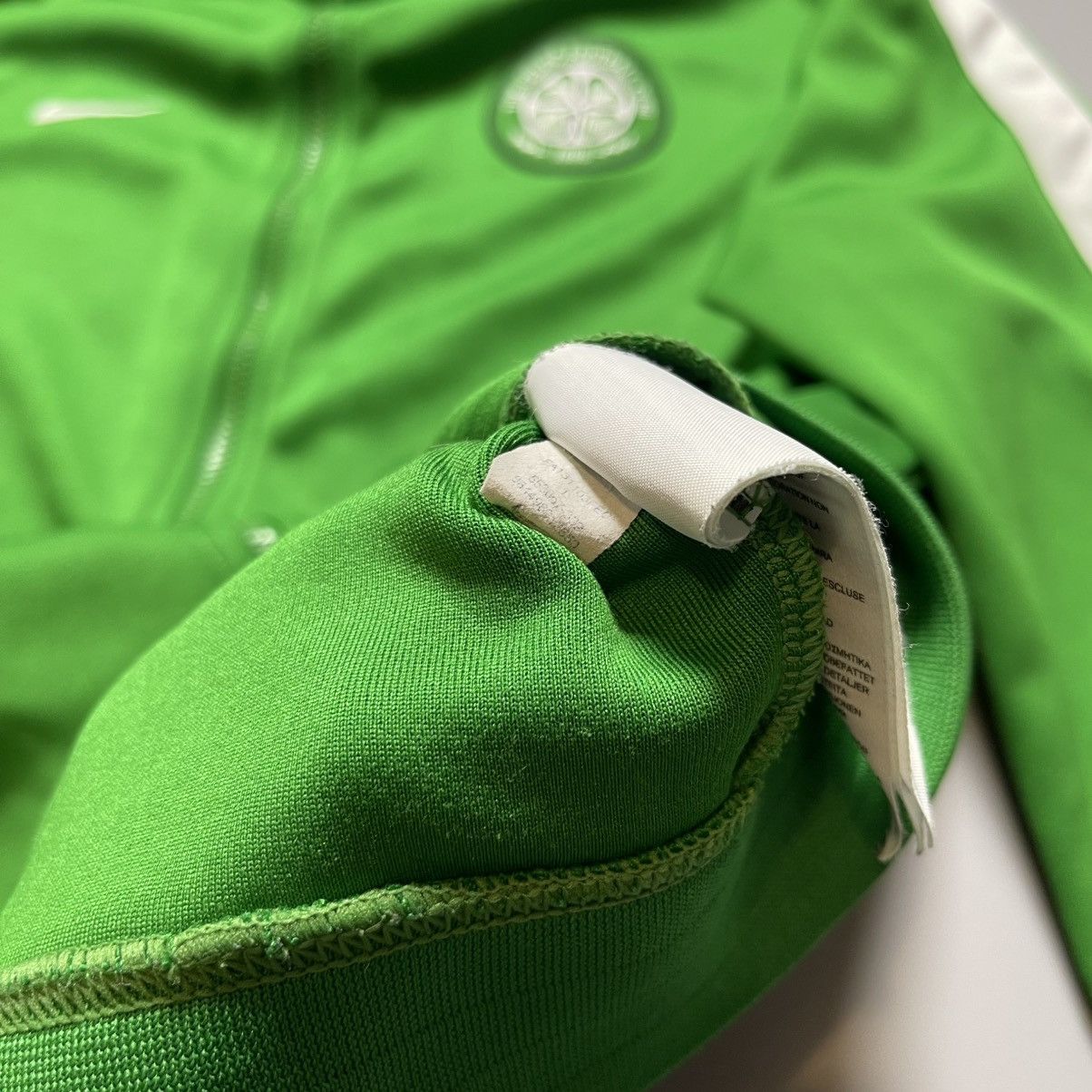 Nike × Vintage CELTIC NIKE N98 2012/2013 TRAINING FOOTBALL SOCCER TRACK TOP Size US L / EU 52-54 / 3 - 14 Thumbnail
