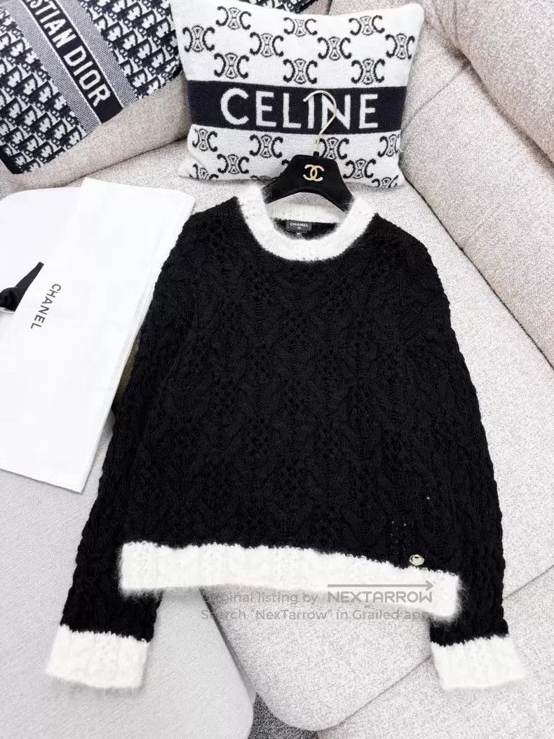 Chanel Chanel Hollow-in-sleeved plush sweater Size XXS / US 00 / IT 34 - 2 Thumbnail