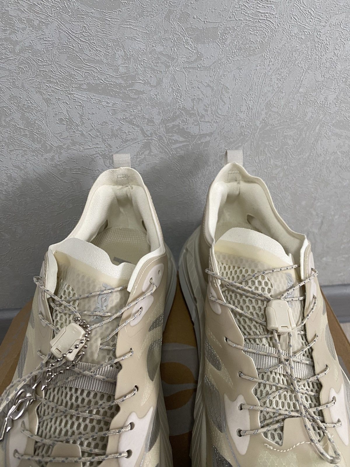 Hoka × Satisfy Satisfy Hoka Mafate Speed 4 BONE (Men's) Size 11us Size US 11 / EU 44 - 3 Thumbnail