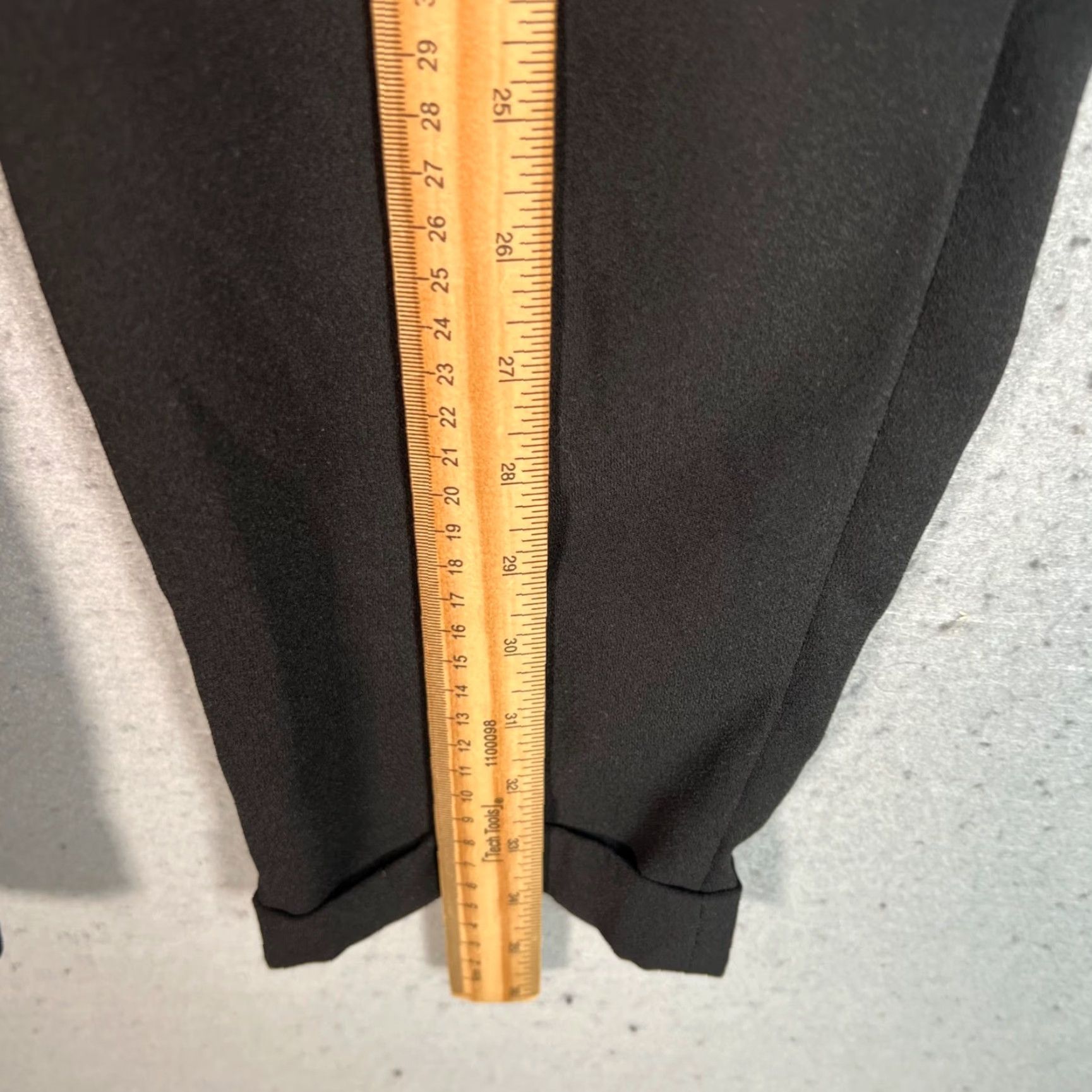 Zara Zara Woman Size Small Black Trousers Tapered Leg Pants Polyester Elastane Mockup: Dress Jeans? Size 28" / US 6 / IT 42 - 6 Thumbnail