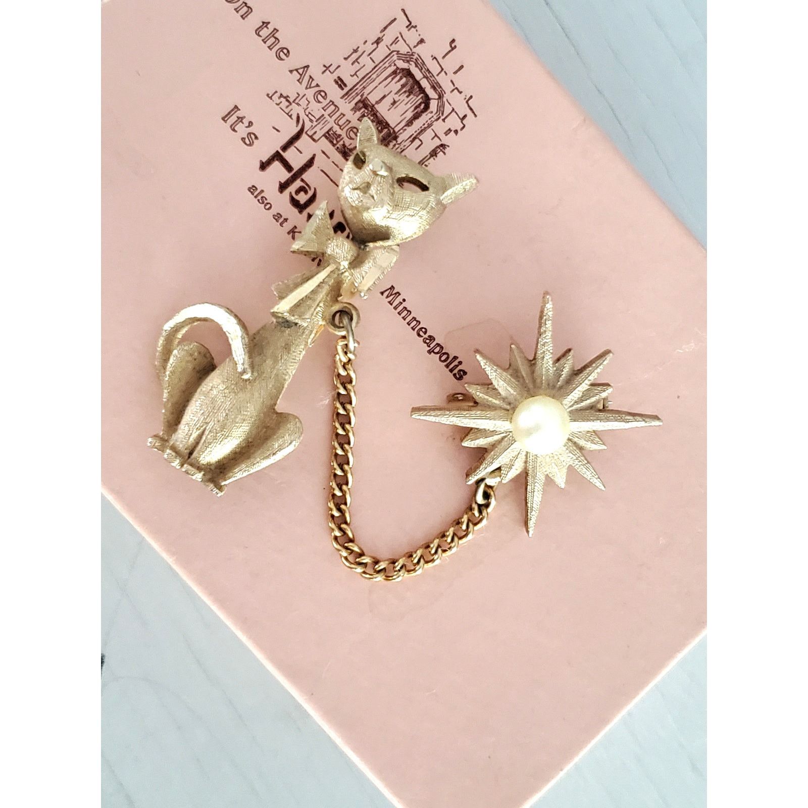 Other Vintage MCM Cat Star Burst Sweater Chatelaine Brooch Pin Size ONE SIZE - 1 Thumbnail