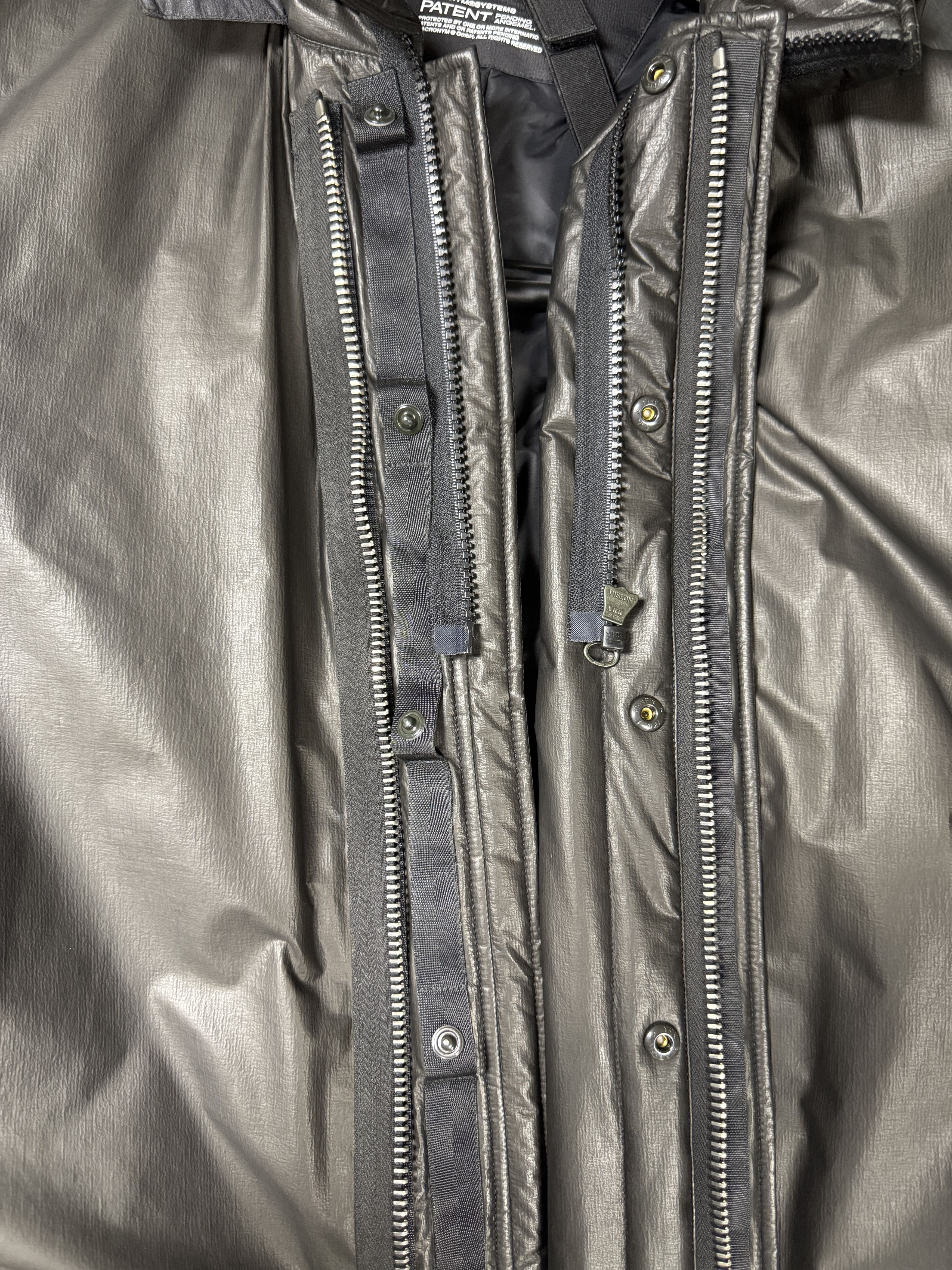Acronym Acronym J46-FO 2L Infinium Film Out J46-FO Coat Size US L / EU 52-54 / 3 - 14 Thumbnail