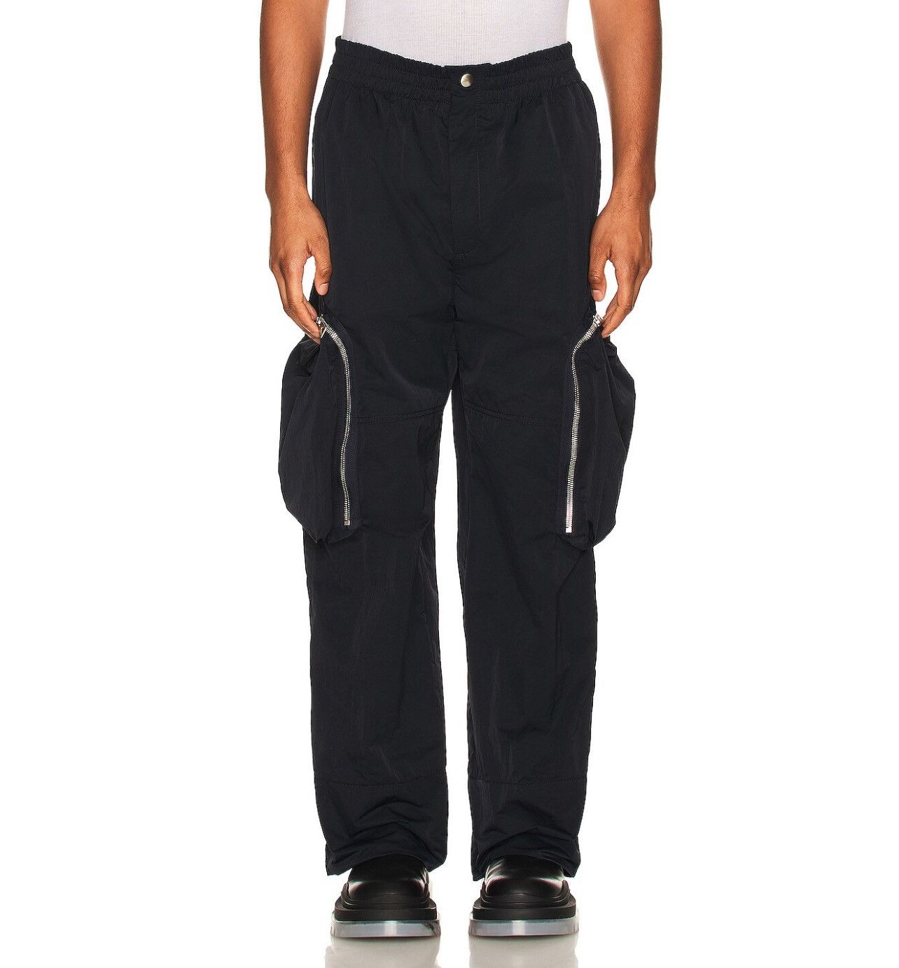 【BOTTEGA VENETA】NYLON CARGO PANTS M Bottega Veneta Tech Nylon Cargo Pants In Black | ModeSens