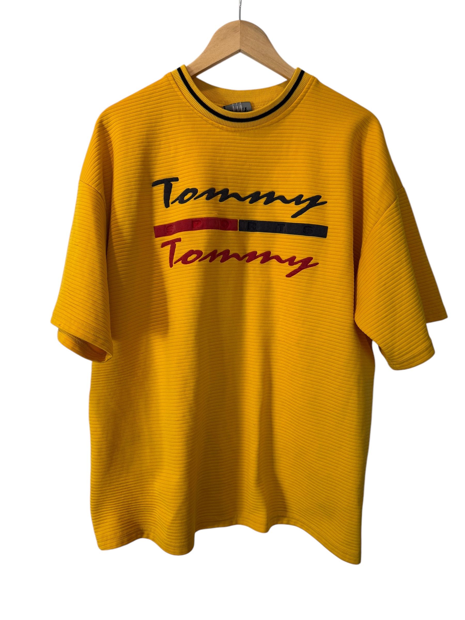 Tommy Hilfiger Vintage 90s Tommy Hilfiger Sport T-shirt Size US XL / EU 56 / 4 - 1 Thumbnail