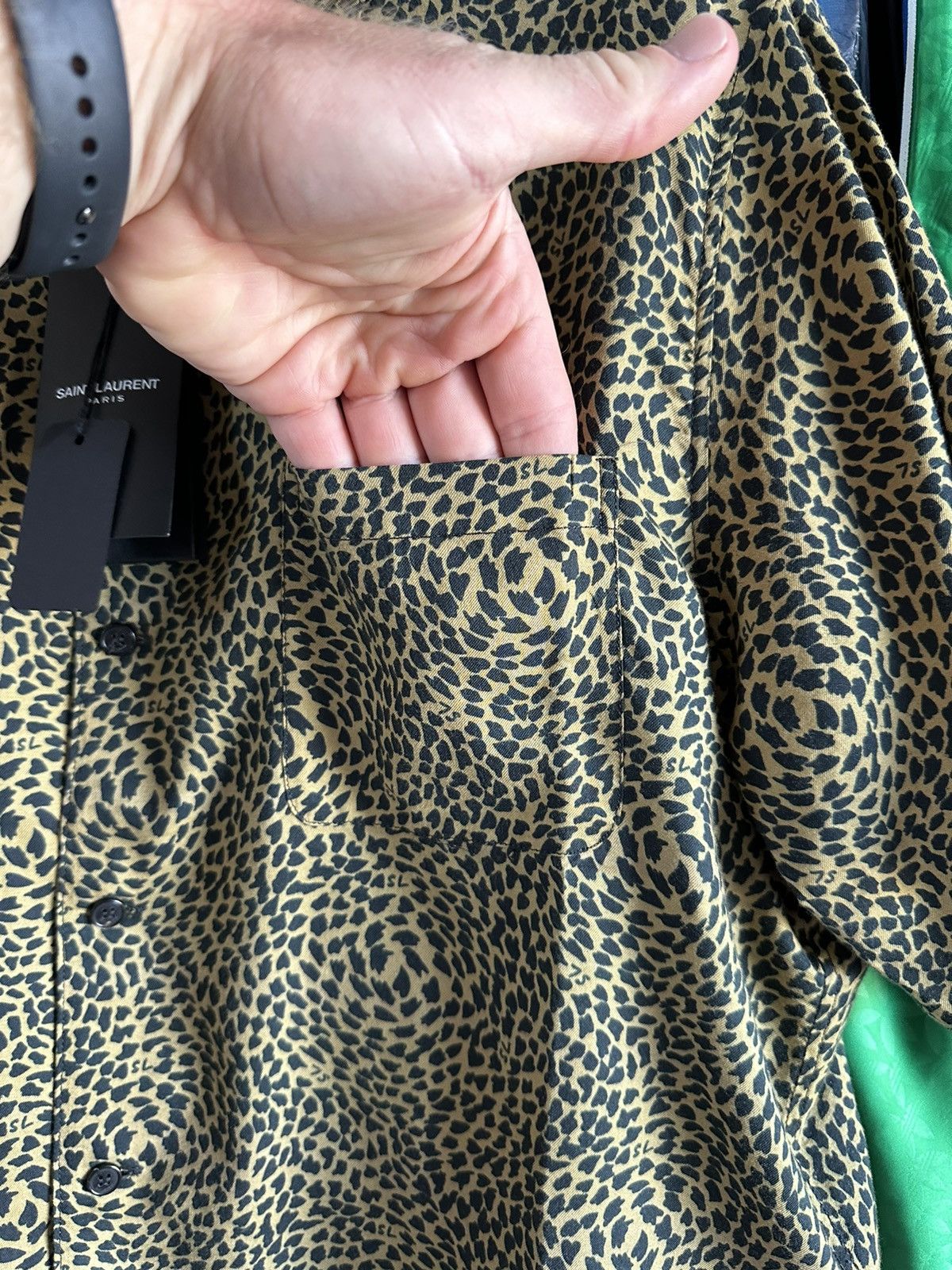Saint Laurent Paris $1k 🤑 SS23 Saint Laurent logo leopard print shirt camp Size US L / EU 52-54 / 3 - 9 Thumbnail