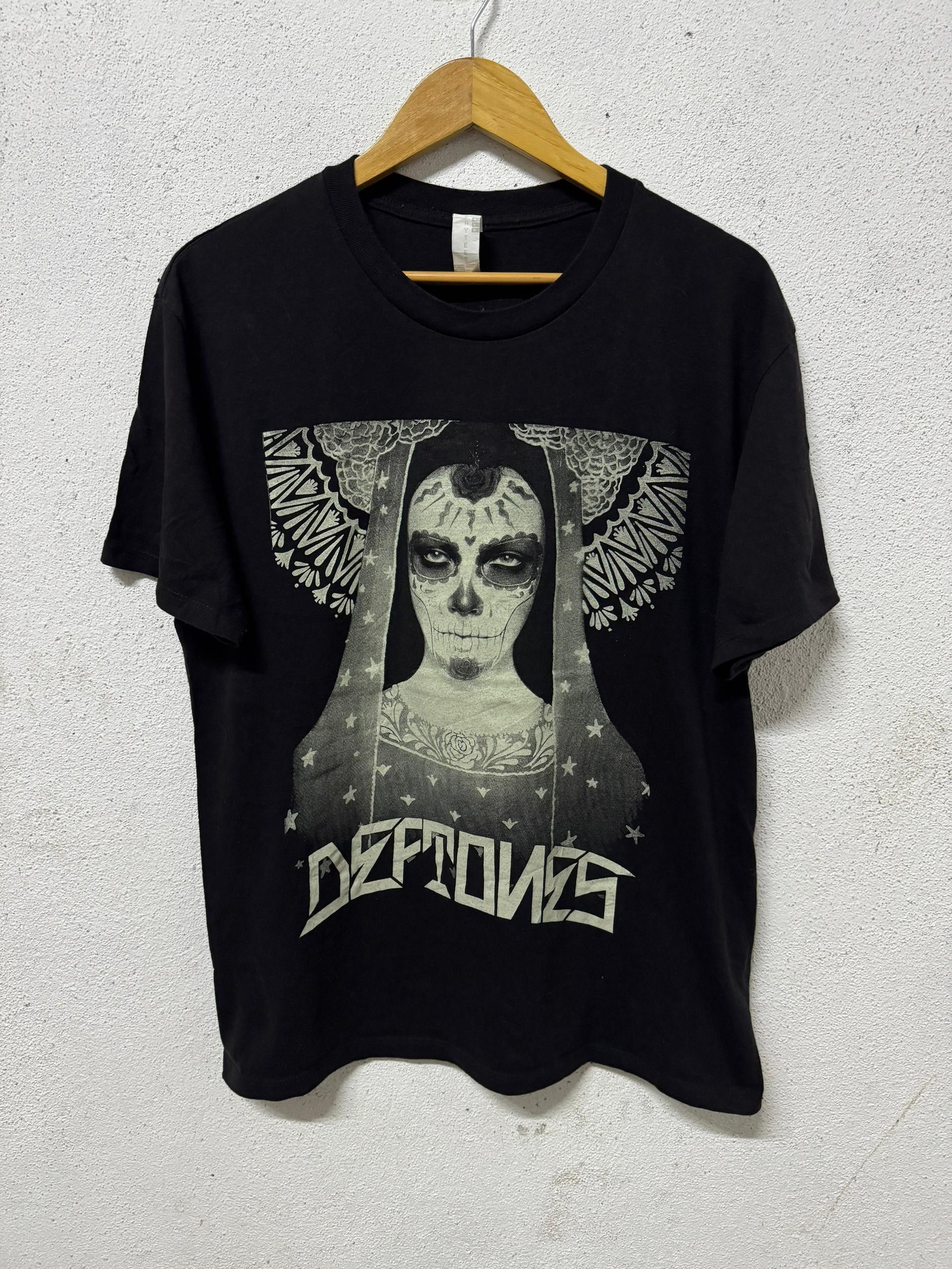 Vintage Deftones band tee Size US M / EU 48-50 / 2 - 1 Thumbnail