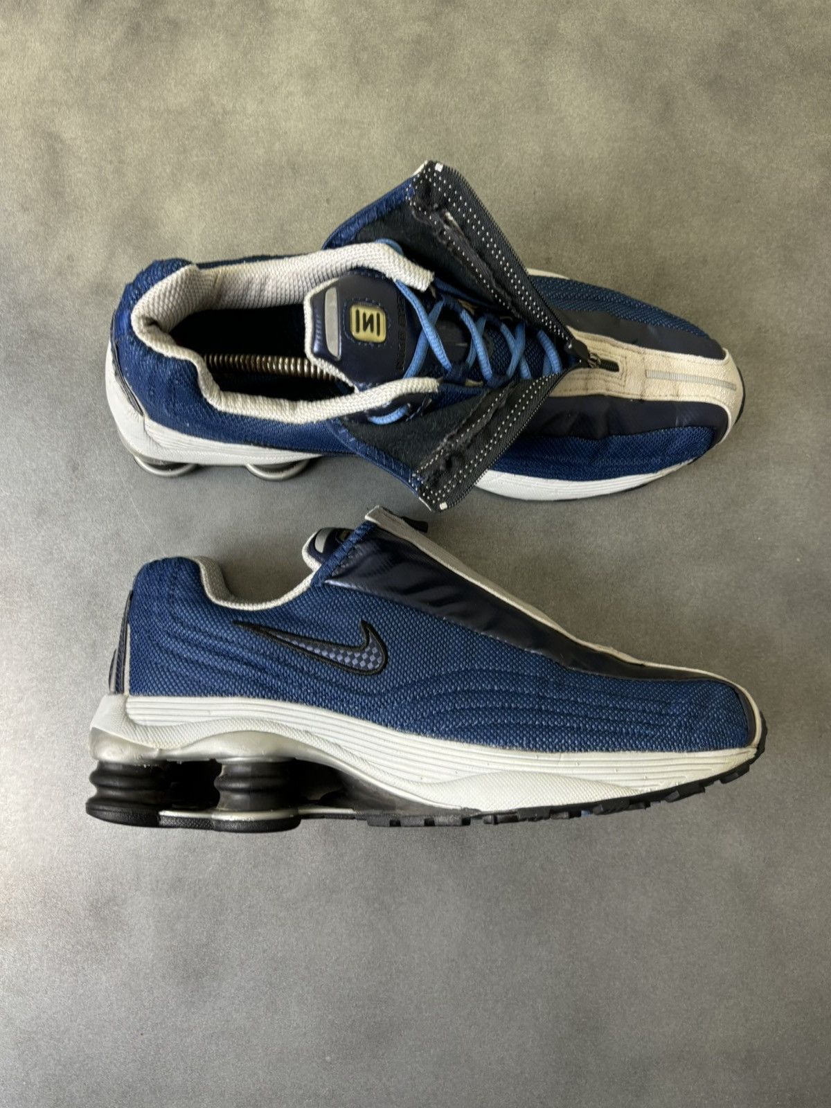 2002 Nike Shox R4+ Vintage Nike Shox Zip Up 104311-441 Mens