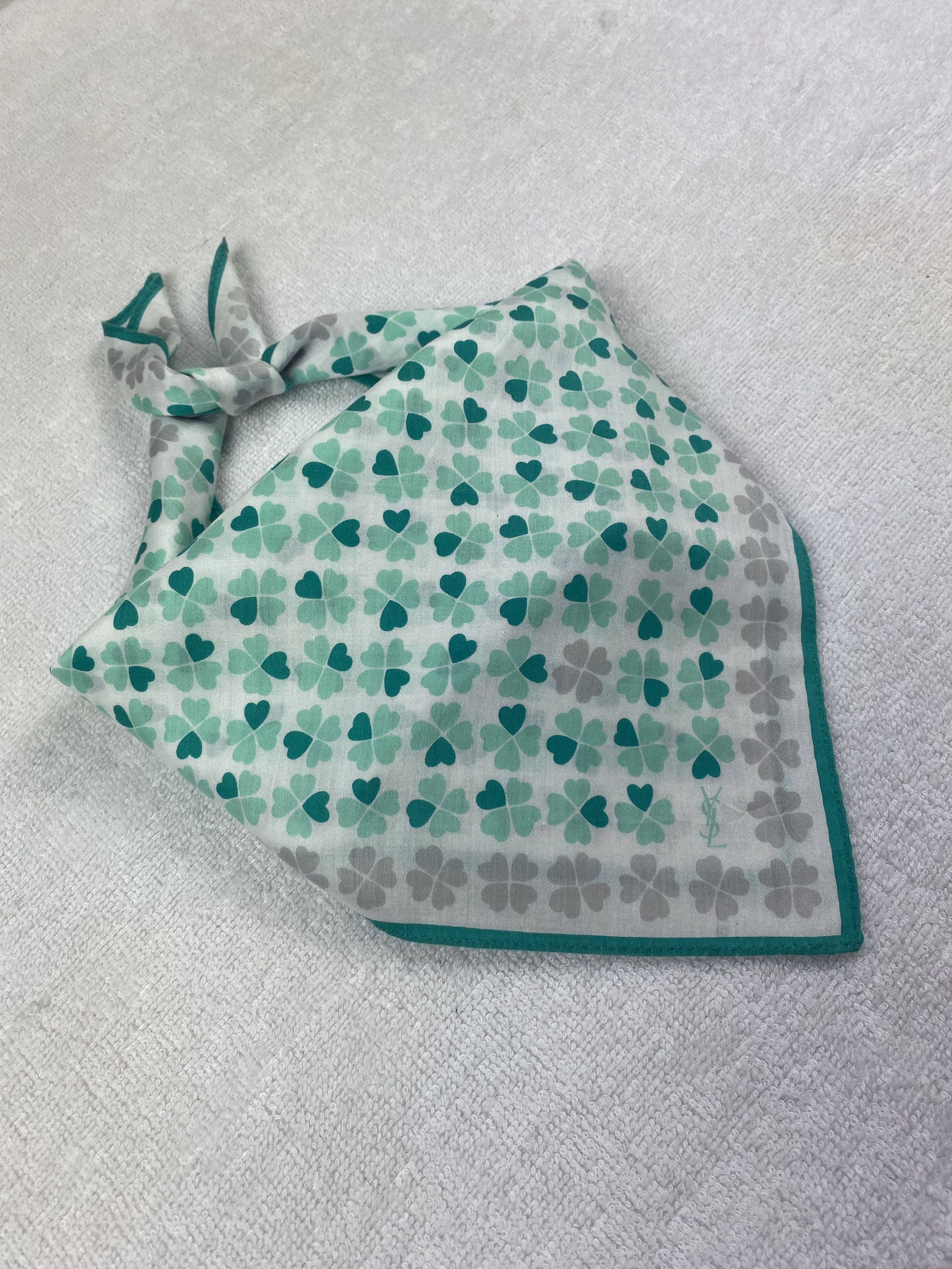 Yves Saint Laurent Yves Saint Laurent Handkerchief / Bandana / Neckerchief Size ONE SIZE - 1 Thumbnail