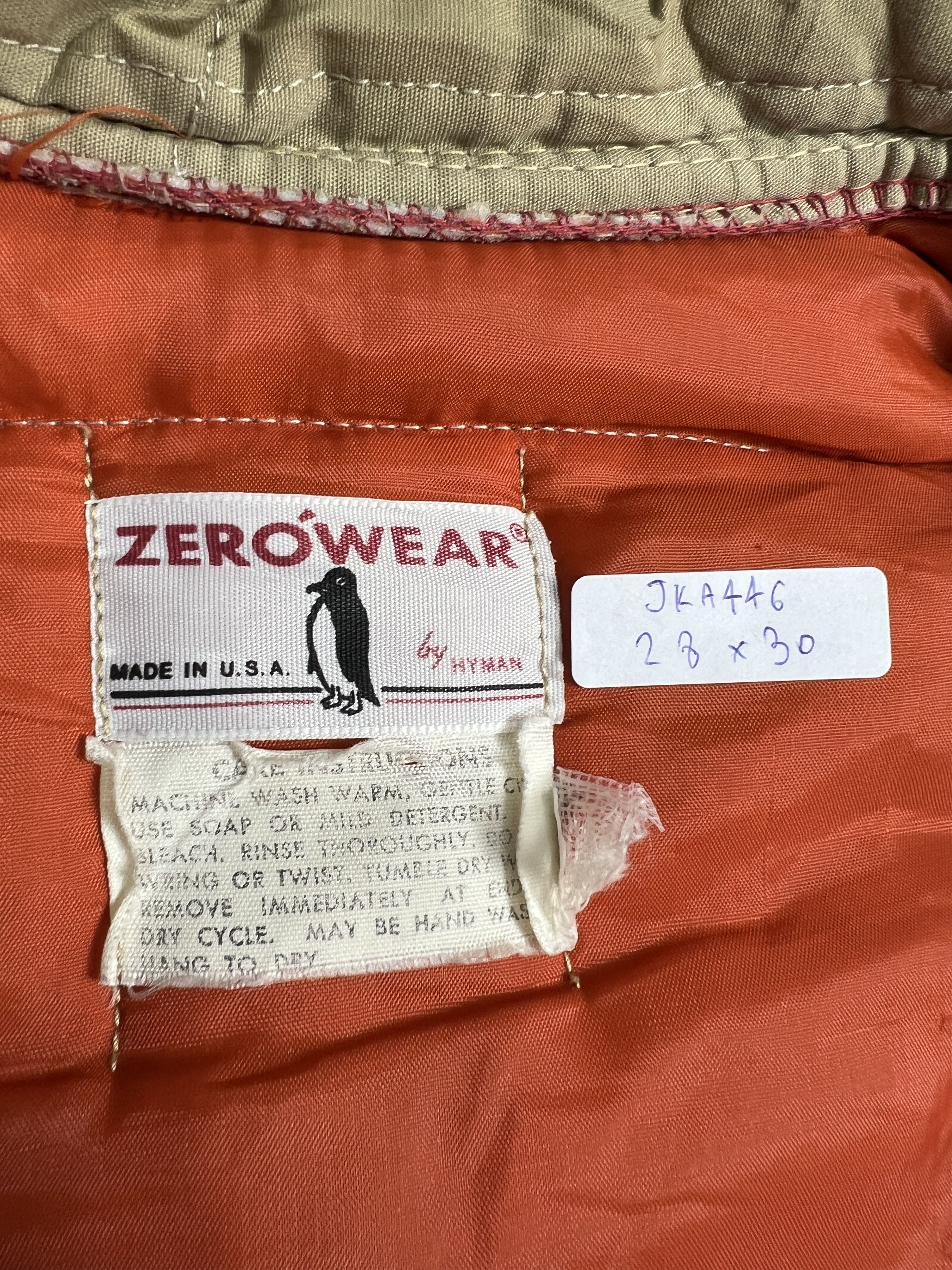 Vintage Vintage Zerowear Down Quilted Jacket JKA446 Size US XL / EU 56 / 4 - 2 Thumbnail