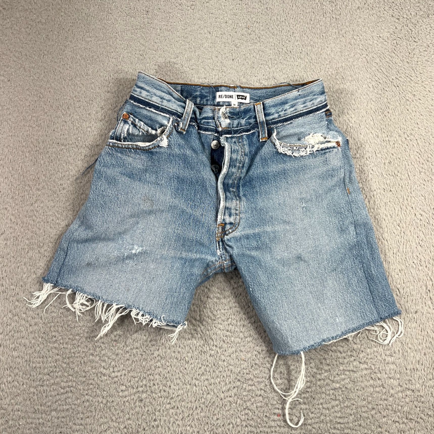 Vintage VINTAGE RE/DONE Levi's Women's Denim Boy Shorts Size 24 Cut-Off USA Size 42" / US 20 - 2 Thumbnail