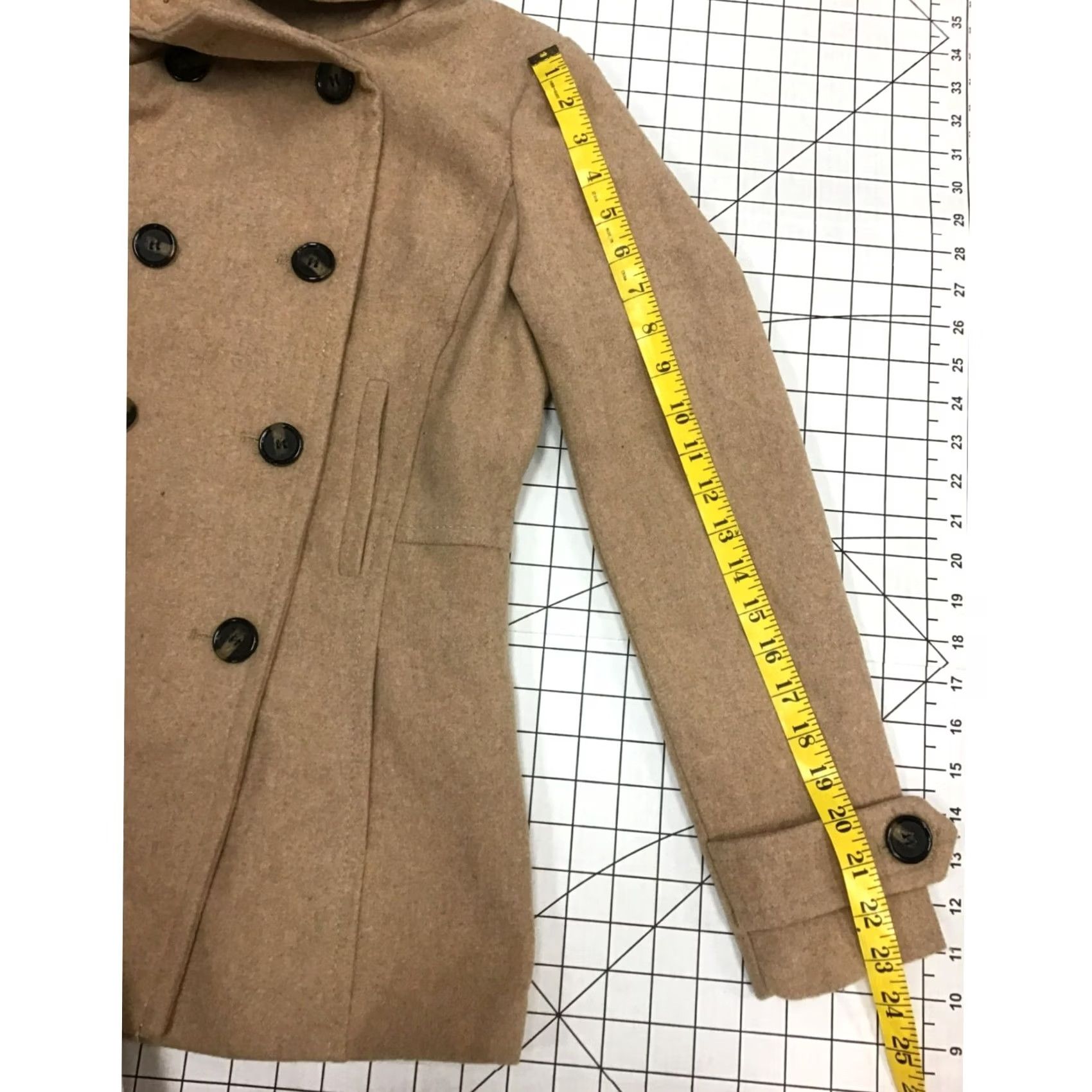 Vintage VINTAGE Women Dress Coat Thread & Supply XS Tan Quilted Coat Womens X-Small - 65% Polyester 35% Wool Size XL / US 12-14 / IT 48-50 - 6 Thumbnail