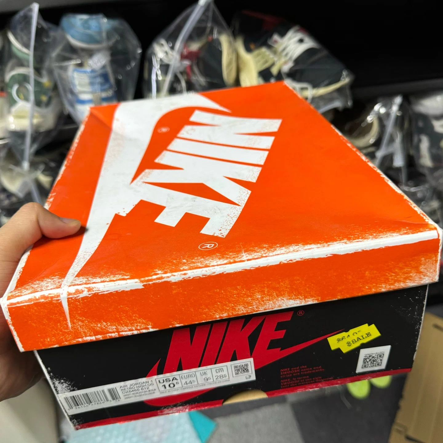 Nike Air Jordan 1 Distressed Chicago Size 44.5 Good Condition Size US 11.5 / EU 44-45 - 8 Thumbnail