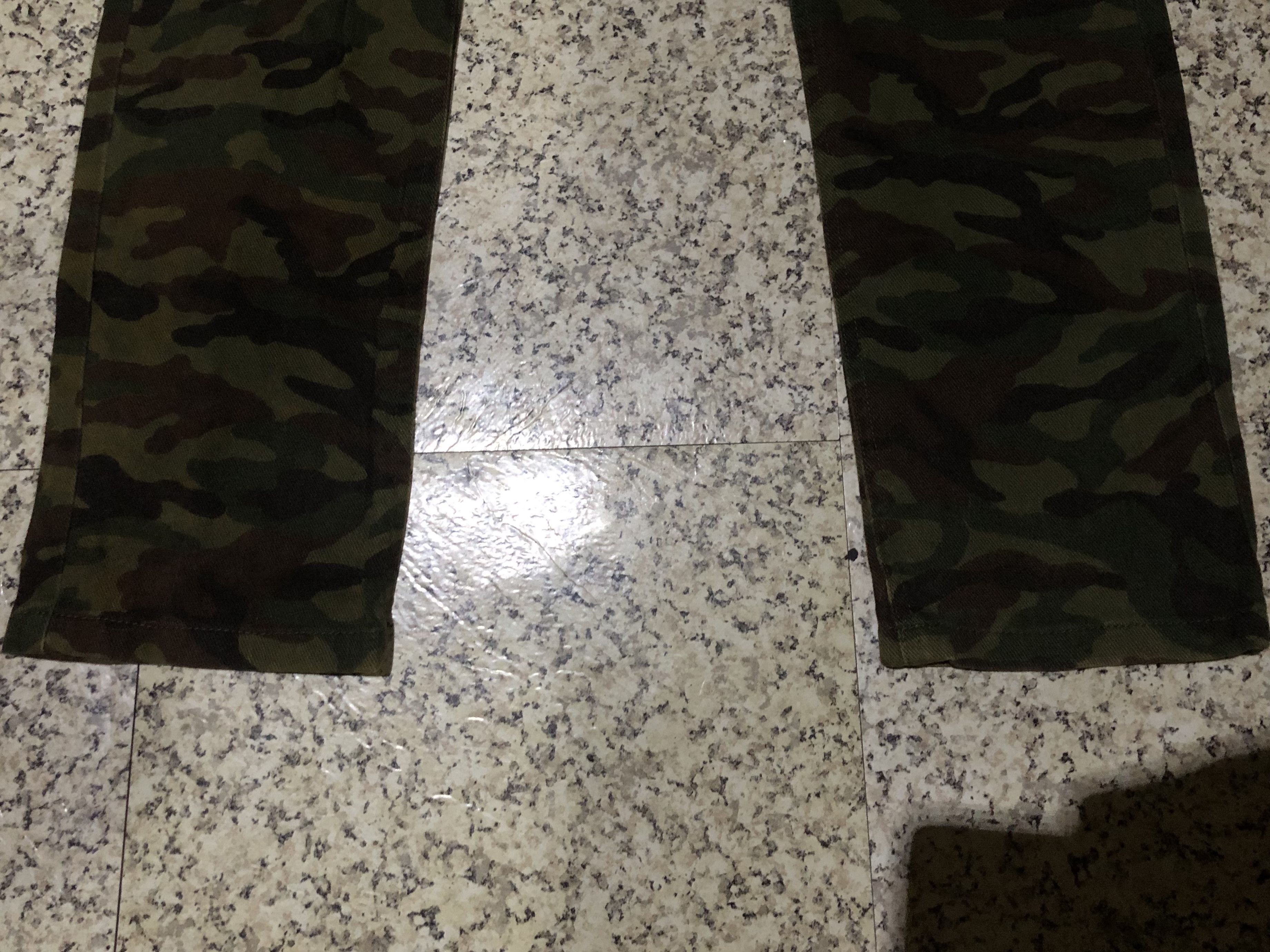 Japanese Brand Vintage Y2K SUPER LOVERS TOKYO "NEW WAVE" Camouflage Jeans Size 29" - 2 Thumbnail